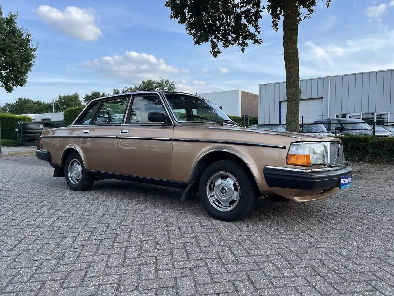 Volvo 264 GL Aut. belastingvrij gereviseerde motor, foto 4