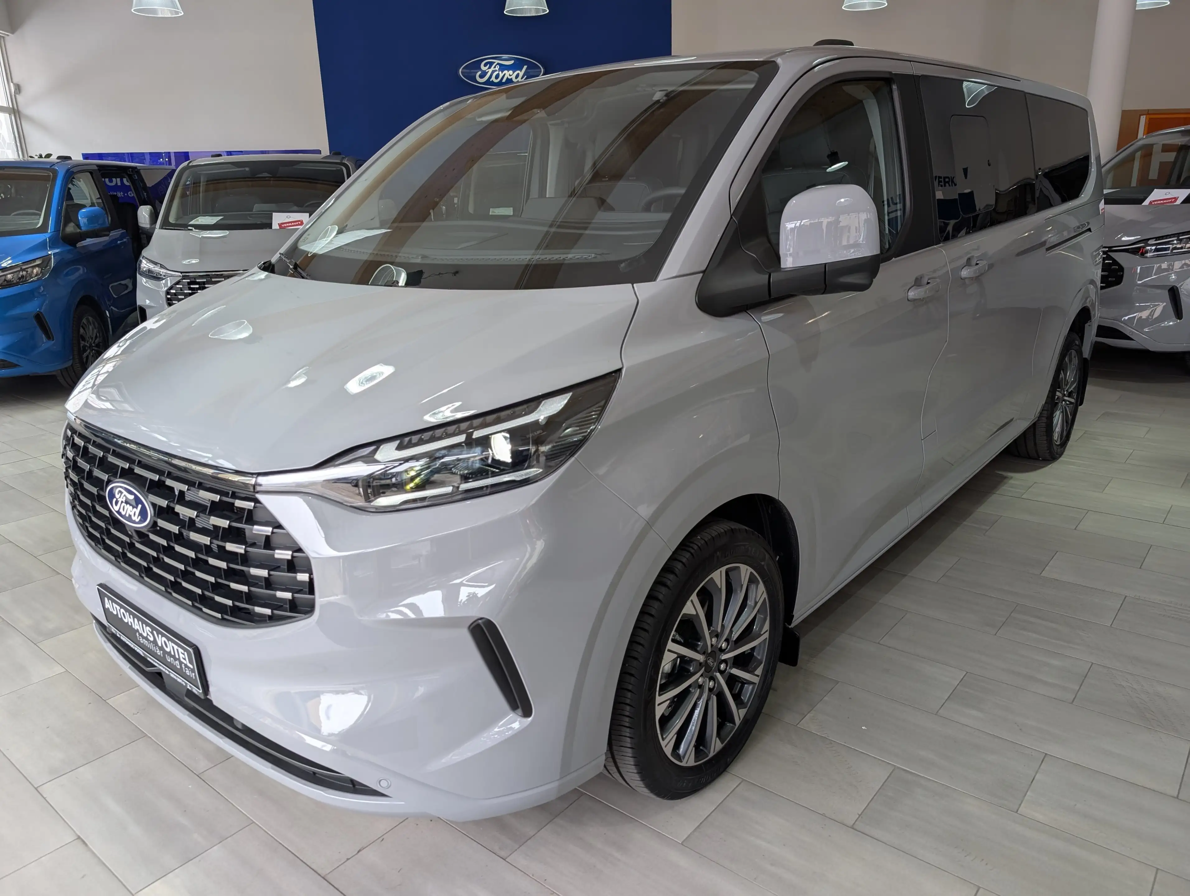 Ford Tourneo Custom Titanium X AWD elek. AHK / Matrix-LED / Standheizu
