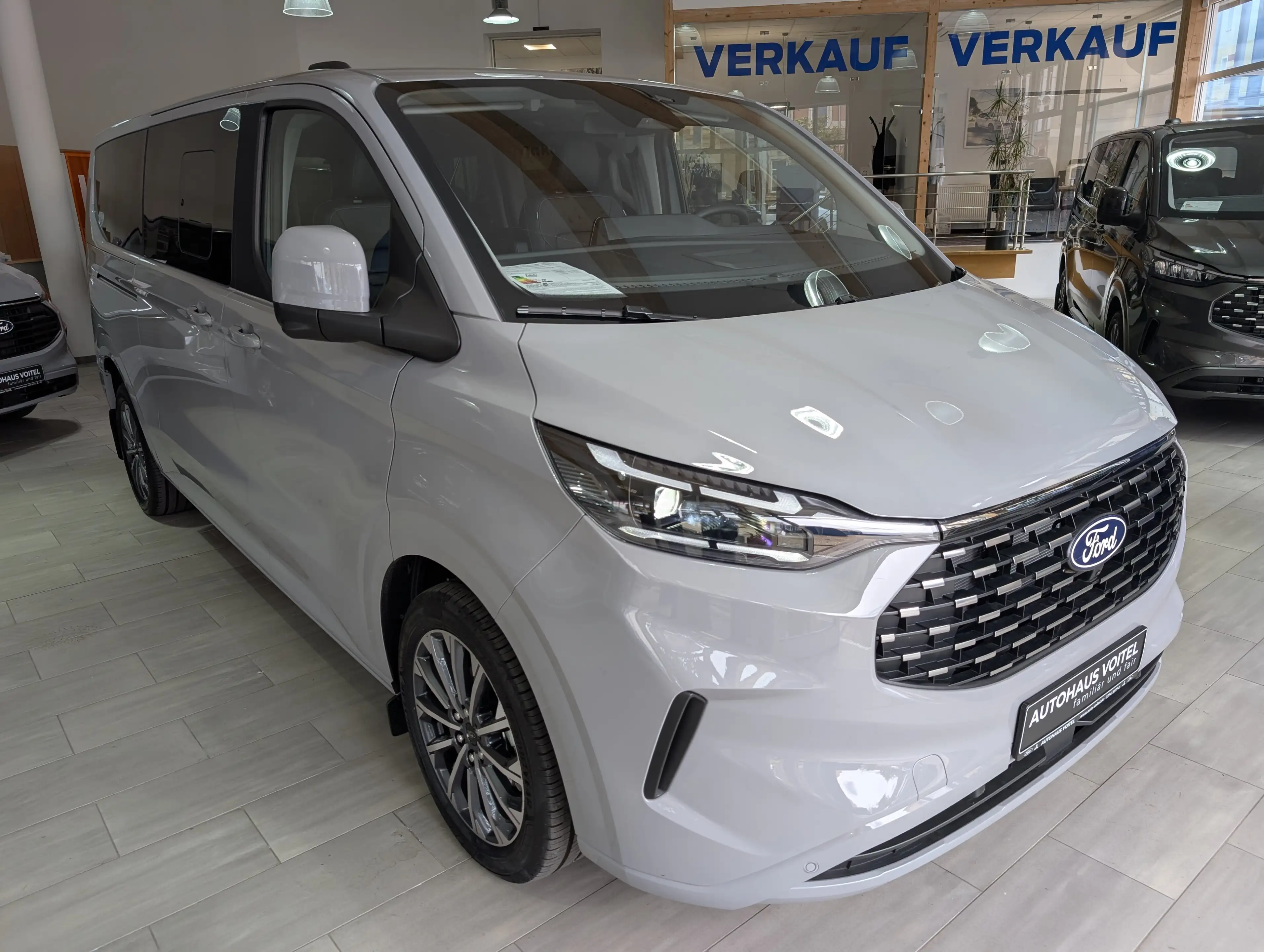 Ford Tourneo Custom Titanium X AWD elek. AHK / Matrix-LED / Standheizu — photo 3