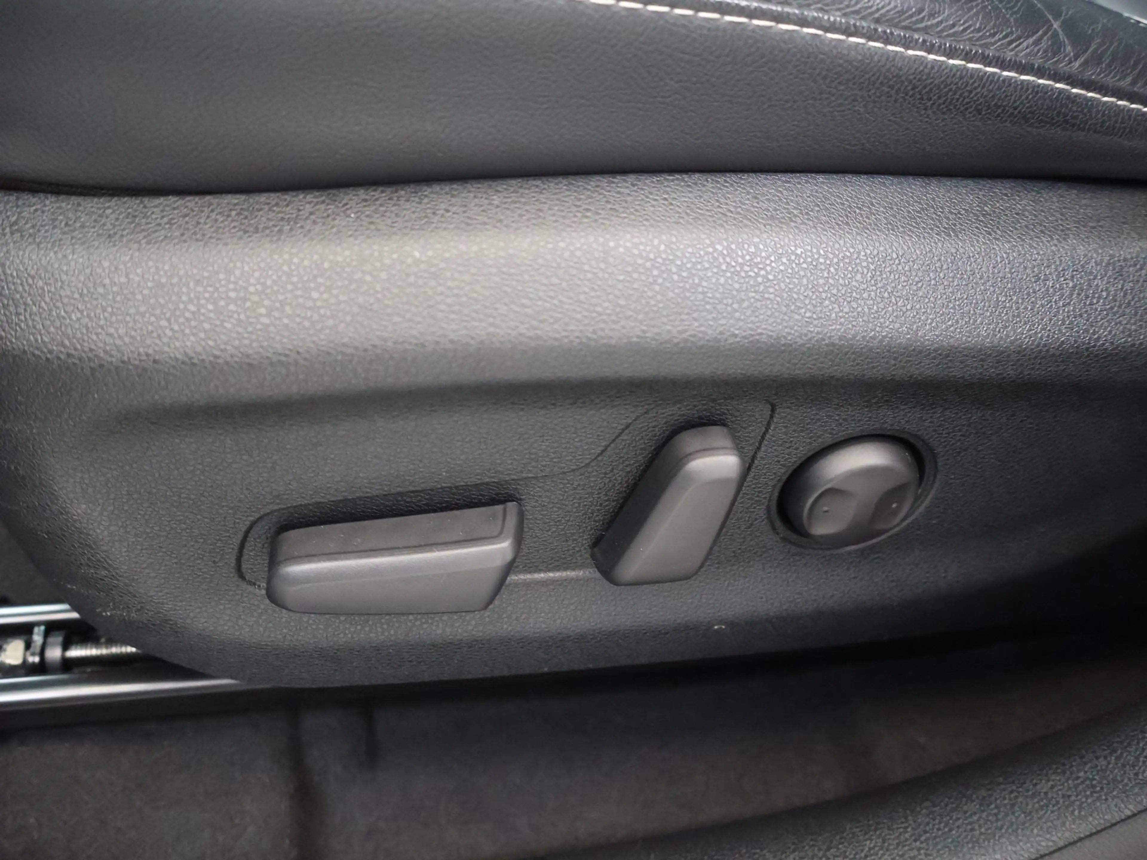 Kia e-Niro ExecutiveLine 64 kWh | Schuif/kantel dak | Stoel/S — photo 13
