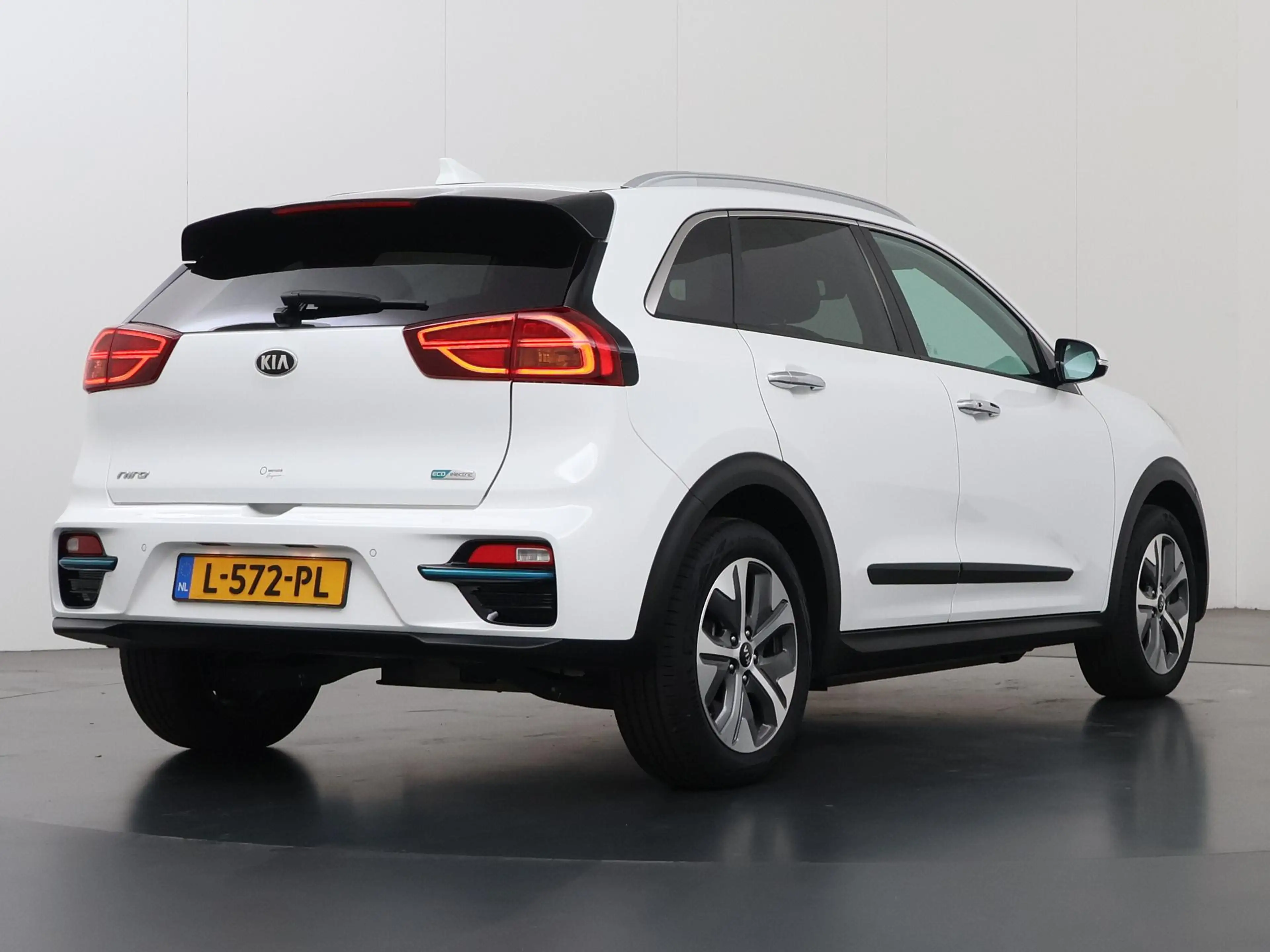 Kia e-Niro ExecutiveLine 64 kWh | Schuif/kantel dak | Stoel/S — photo 2