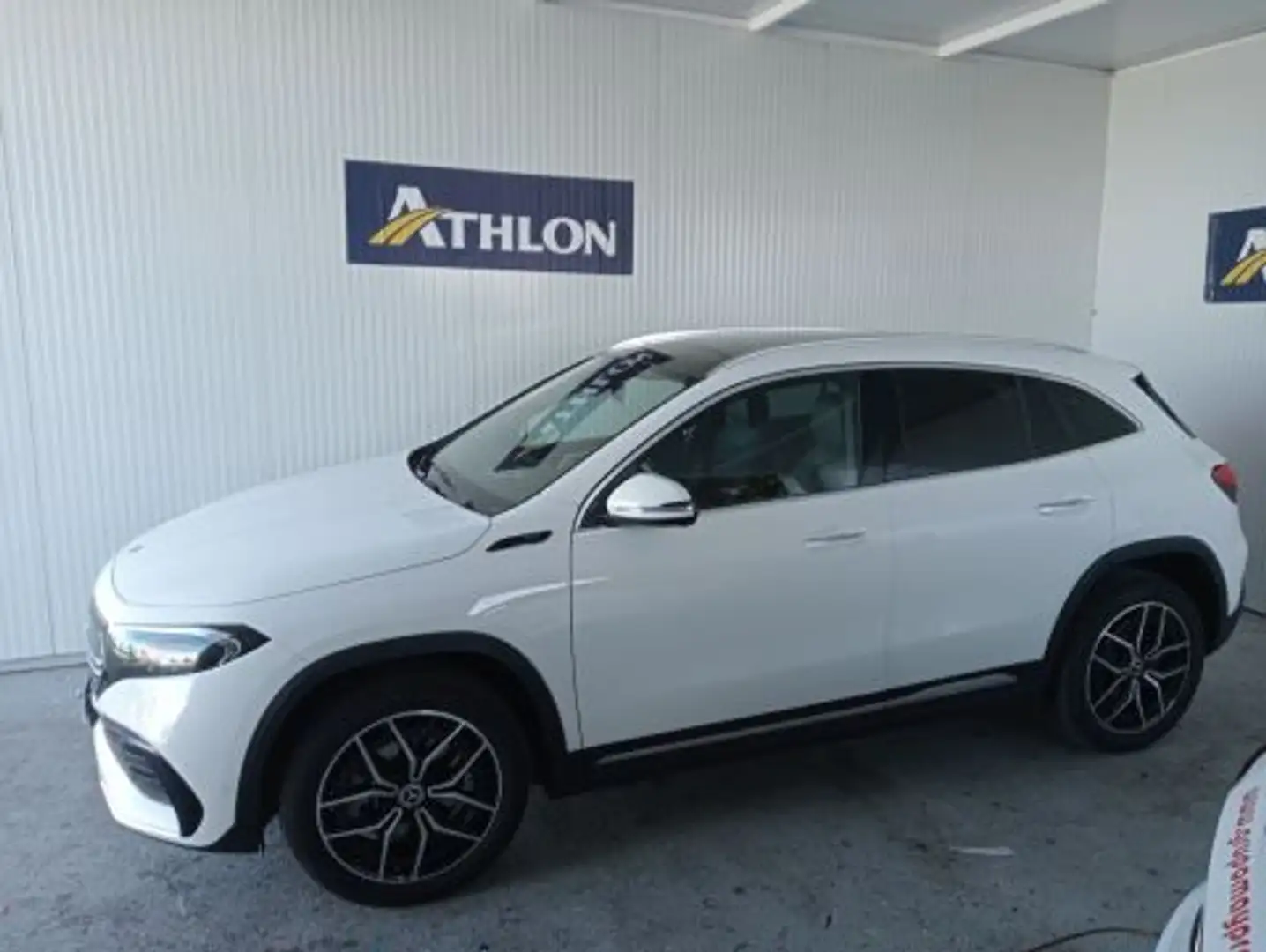 Mercedes-Benz EQA 250 Blanco - 2