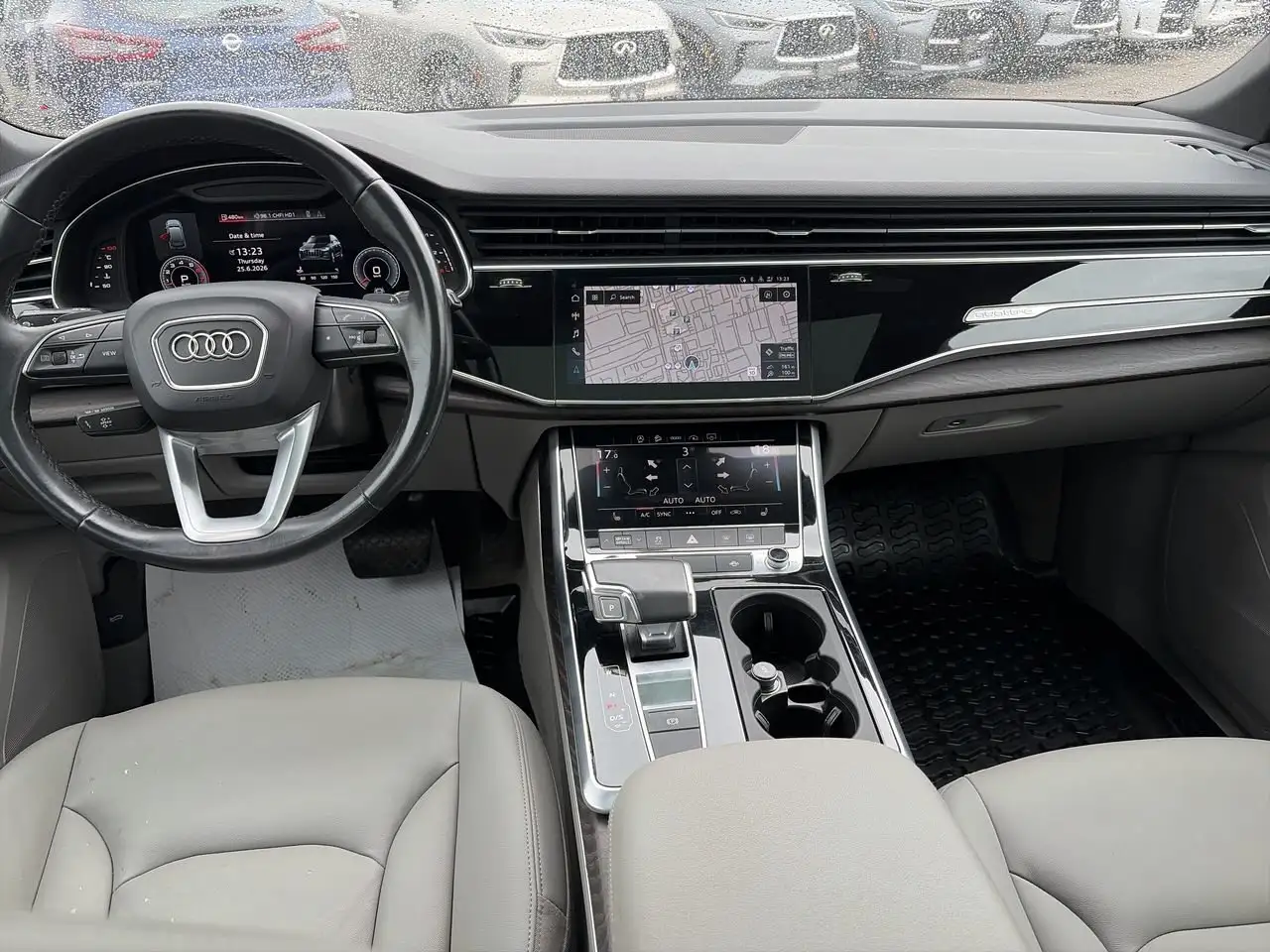 Audi Q7 снимка Audi Q7