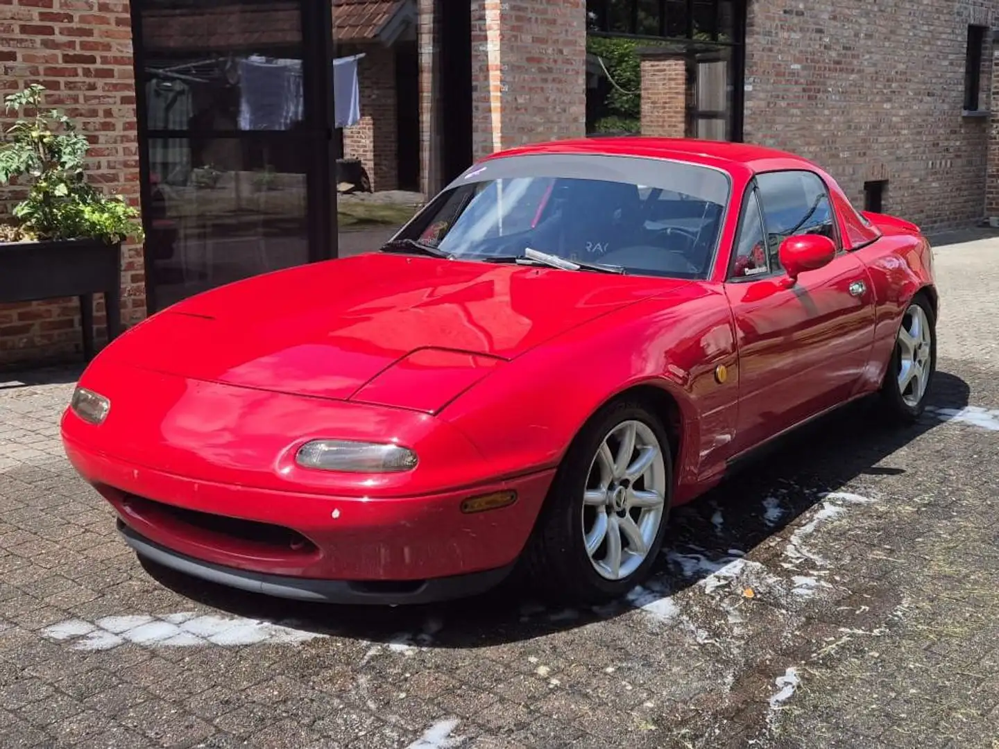Mazda MX-5 1.6 Rouge - 1