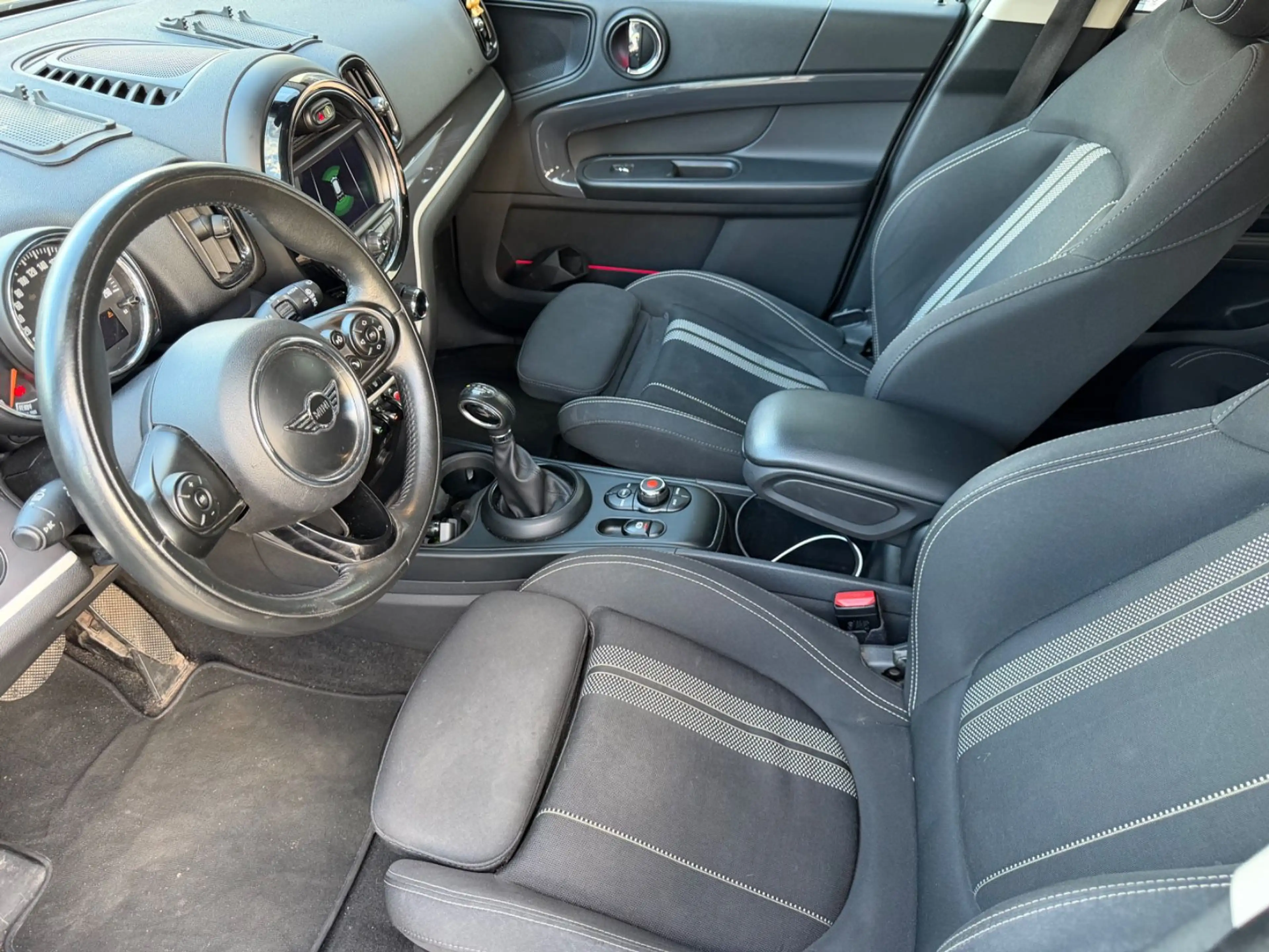 MINI Cooper S Countryman Cooper S — photo 8