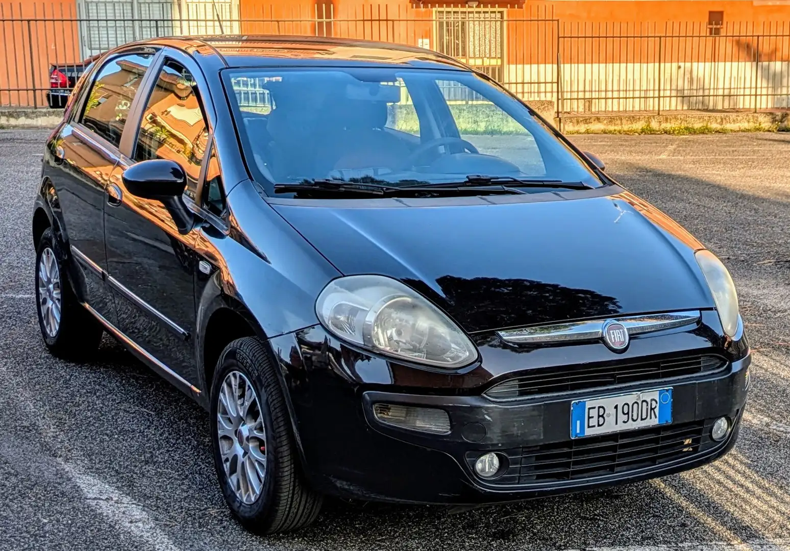 Fiat Punto Evo Punto III 2009 Evo 5p 1.4 natural power Active 70 Nero - 1