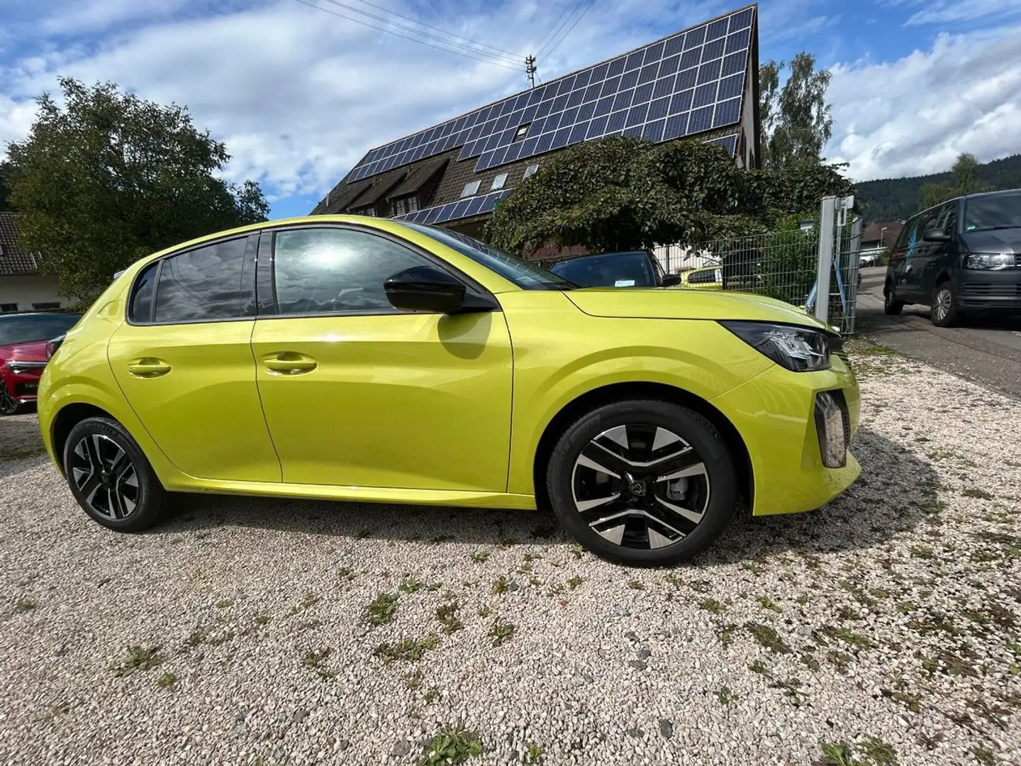 Peugeot 208 Allure PDC,LED,Alu,SHZ,App,Klimaaut. Jaune - 2