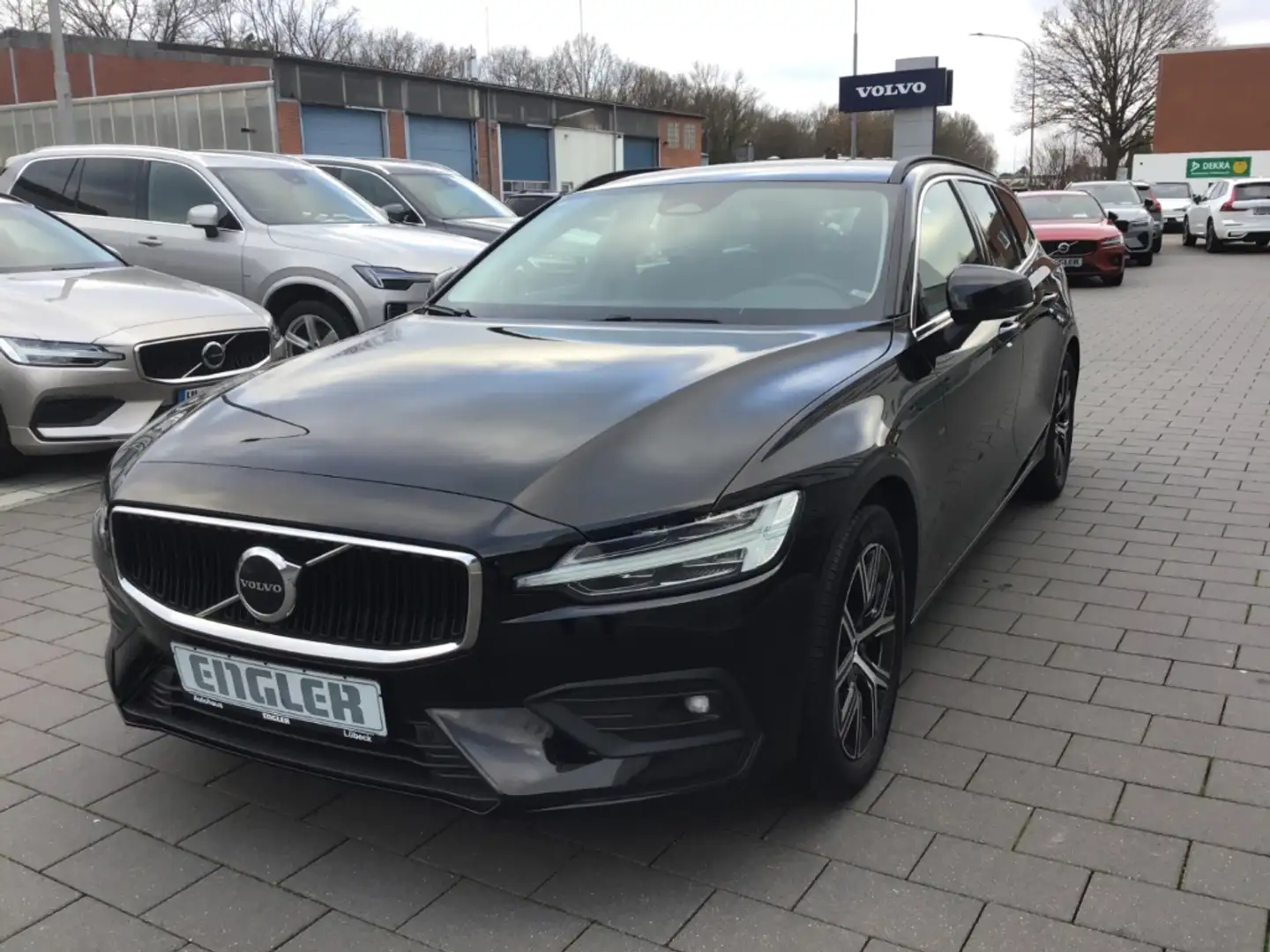 Volvo V60 B4 (Diesel) Core Cam Nebel Navi Schwarz - 2