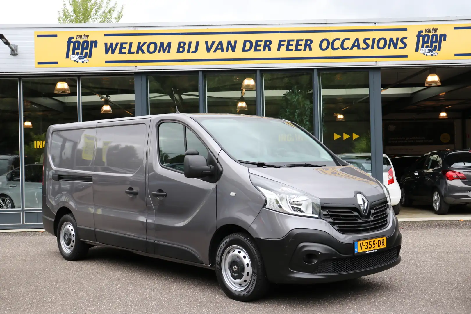 Renault Trafic 1.6 dCi T29 L2H1 Luxe EX.BTW Lease v.a. 295,- pm Grijs - 1