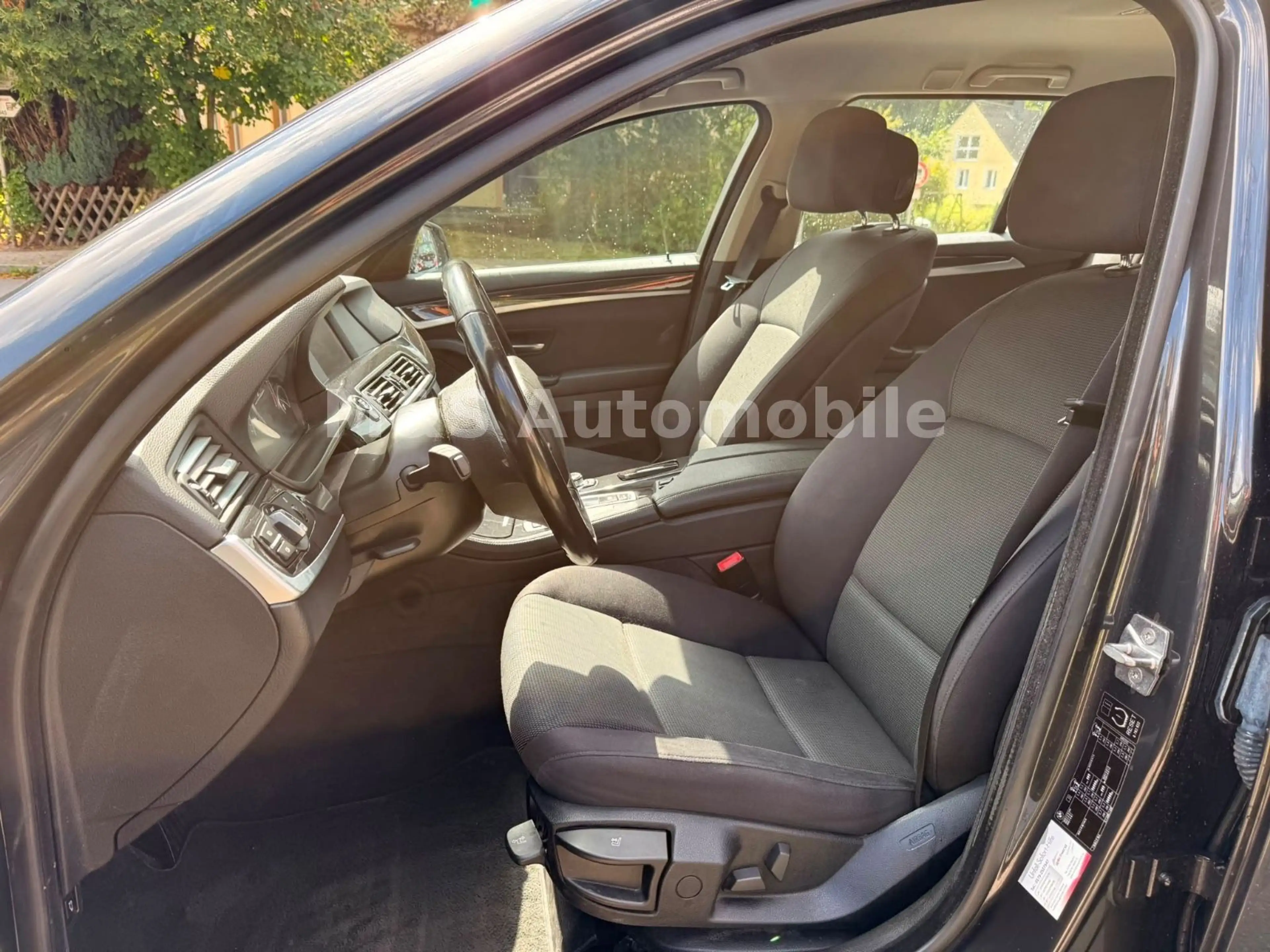 BMW 530 Touring 530 d  AUTOMATIK,NAVI,SHZ,PDC,TÜV — photo 9