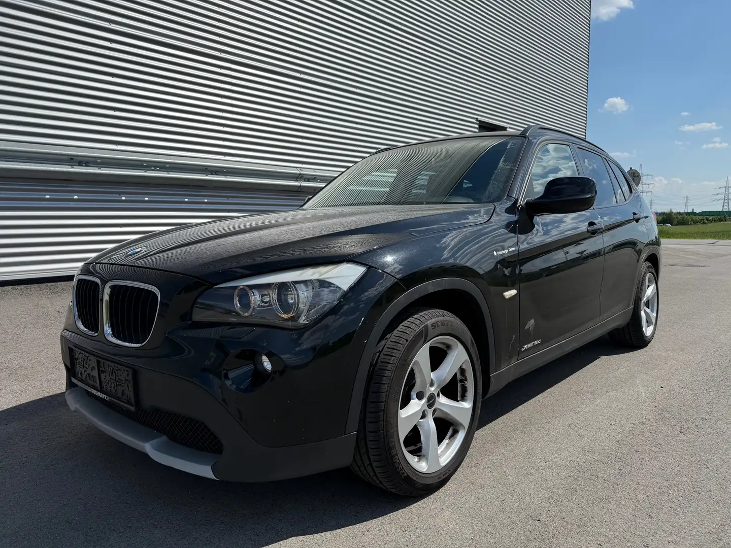 BMW X1 xDrive18d Österreich Paket ID:78 Schwarz - 2