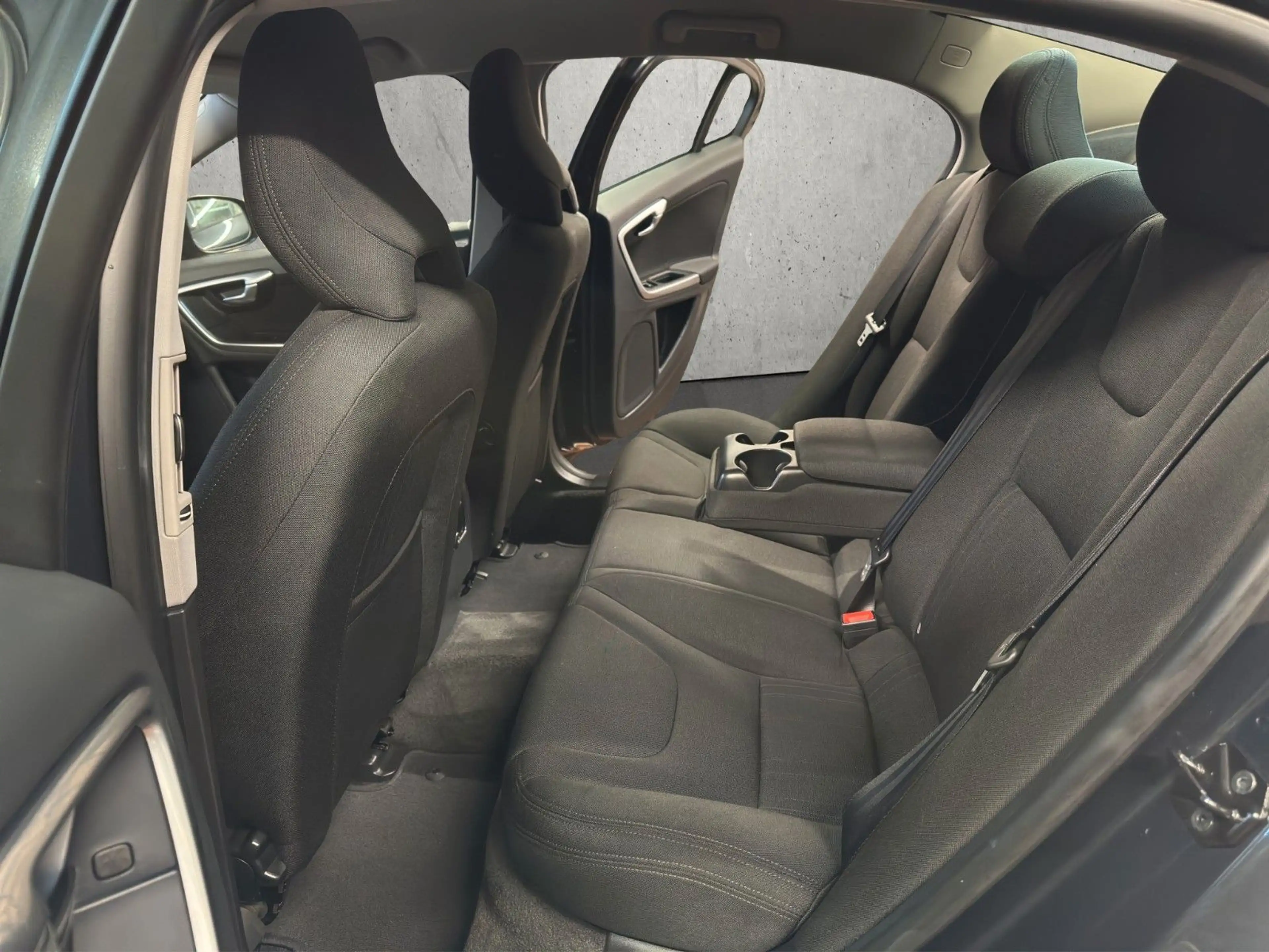 Volvo S60 Lim. Kinetic *2HAND*SHEFT*GARANTIE* — photo 10