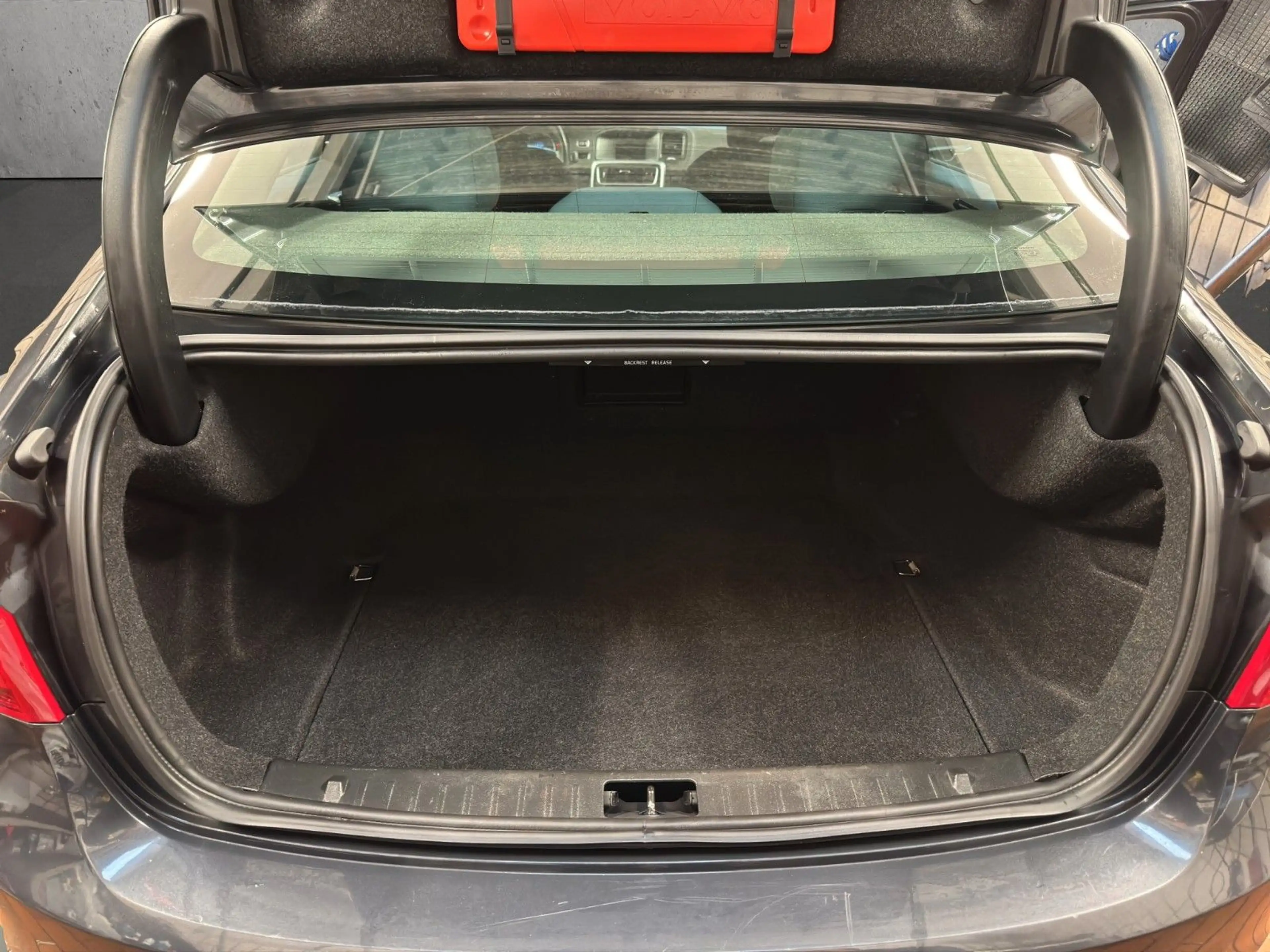 Volvo S60 Lim. Kinetic *2HAND*SHEFT*GARANTIE* — photo 14