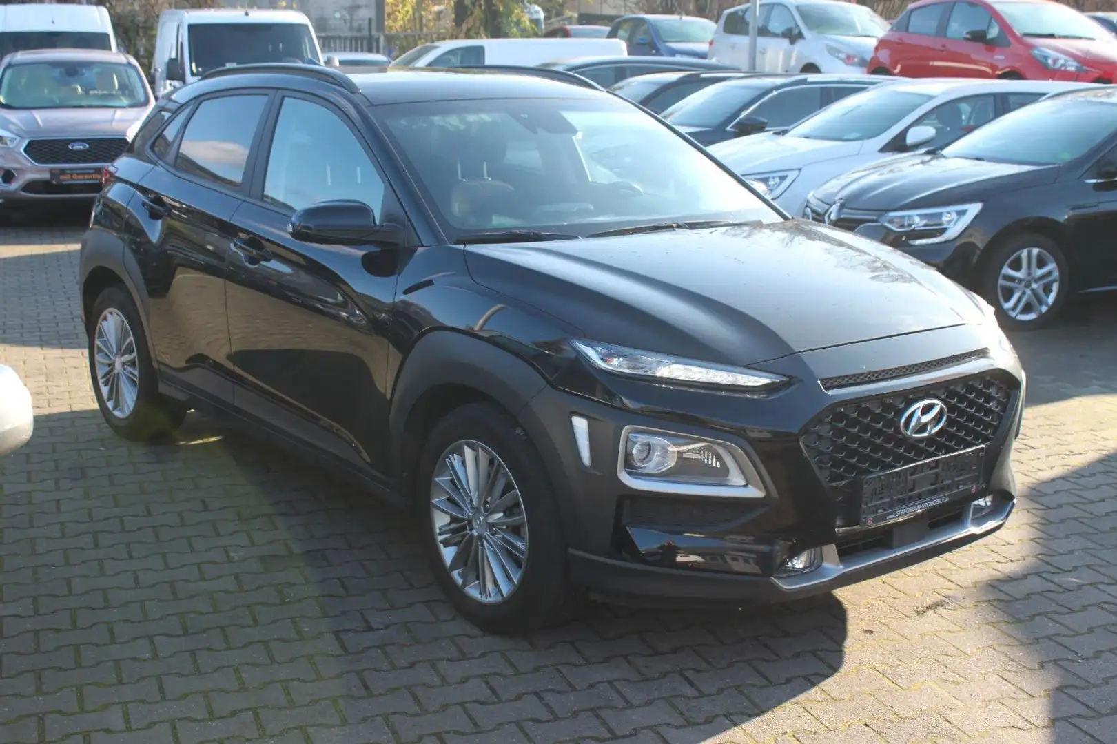 Hyundai KONA Style 4WD Schwarz - 2