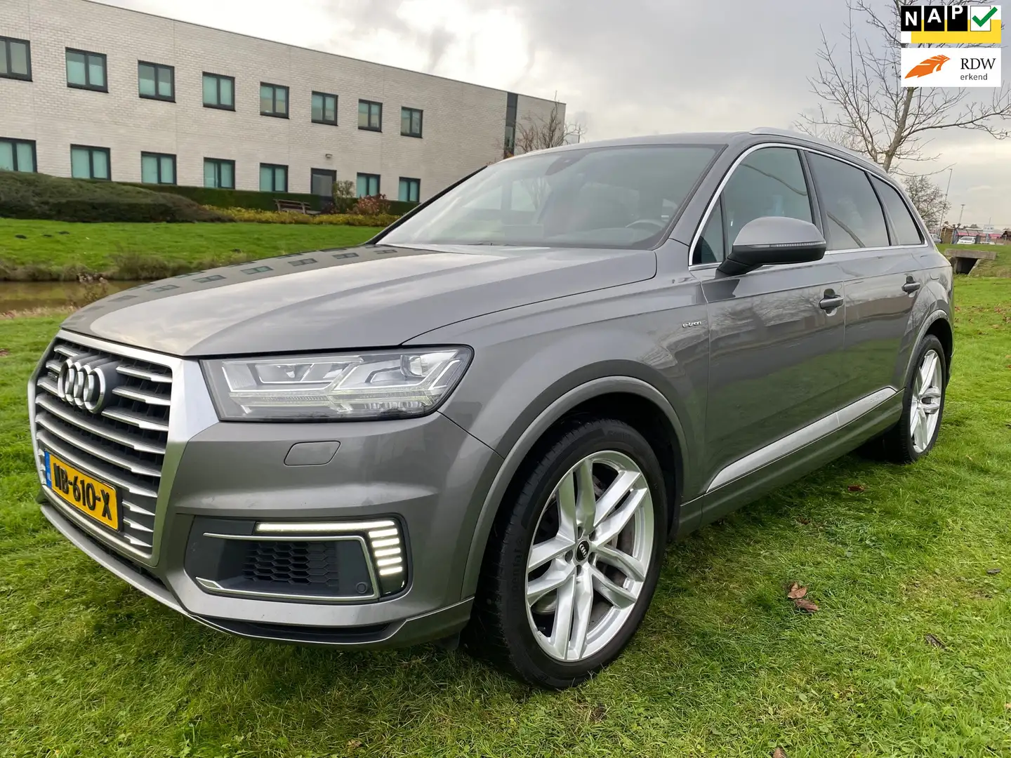 Audi Q7 e-tron 2016 * 3.0 TDI quattro Sport * EURO 6 * TOP STAAT Grau - 1