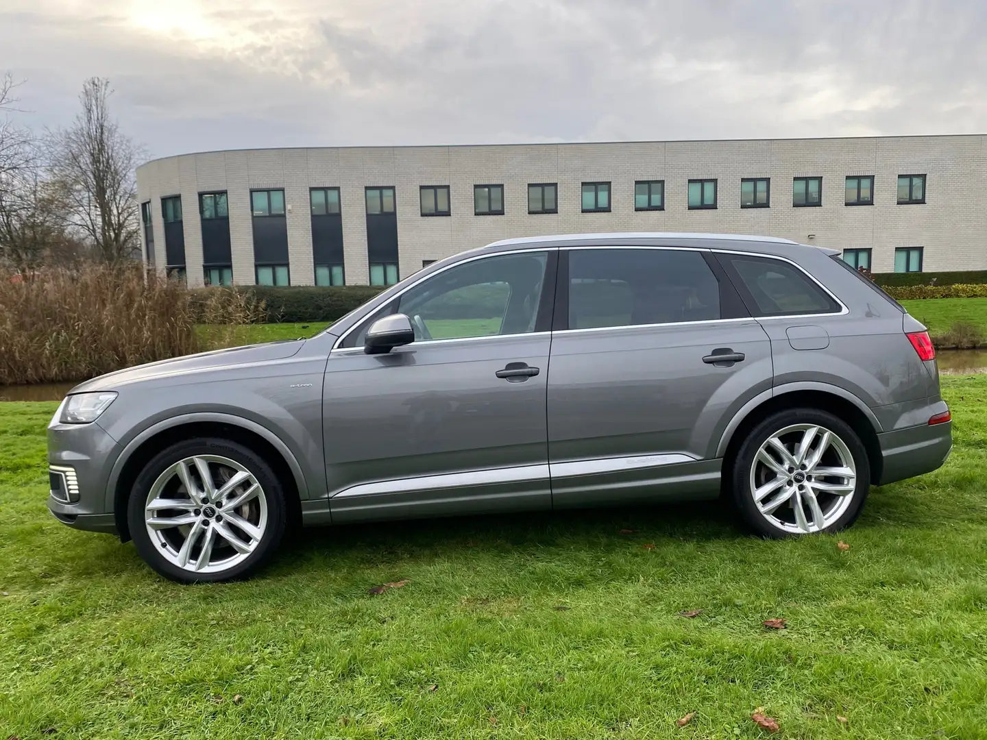 Audi Q7 e-tron 2016 * 3.0 TDI quattro Sport * EURO 6 * TOP STAAT Grau - 2