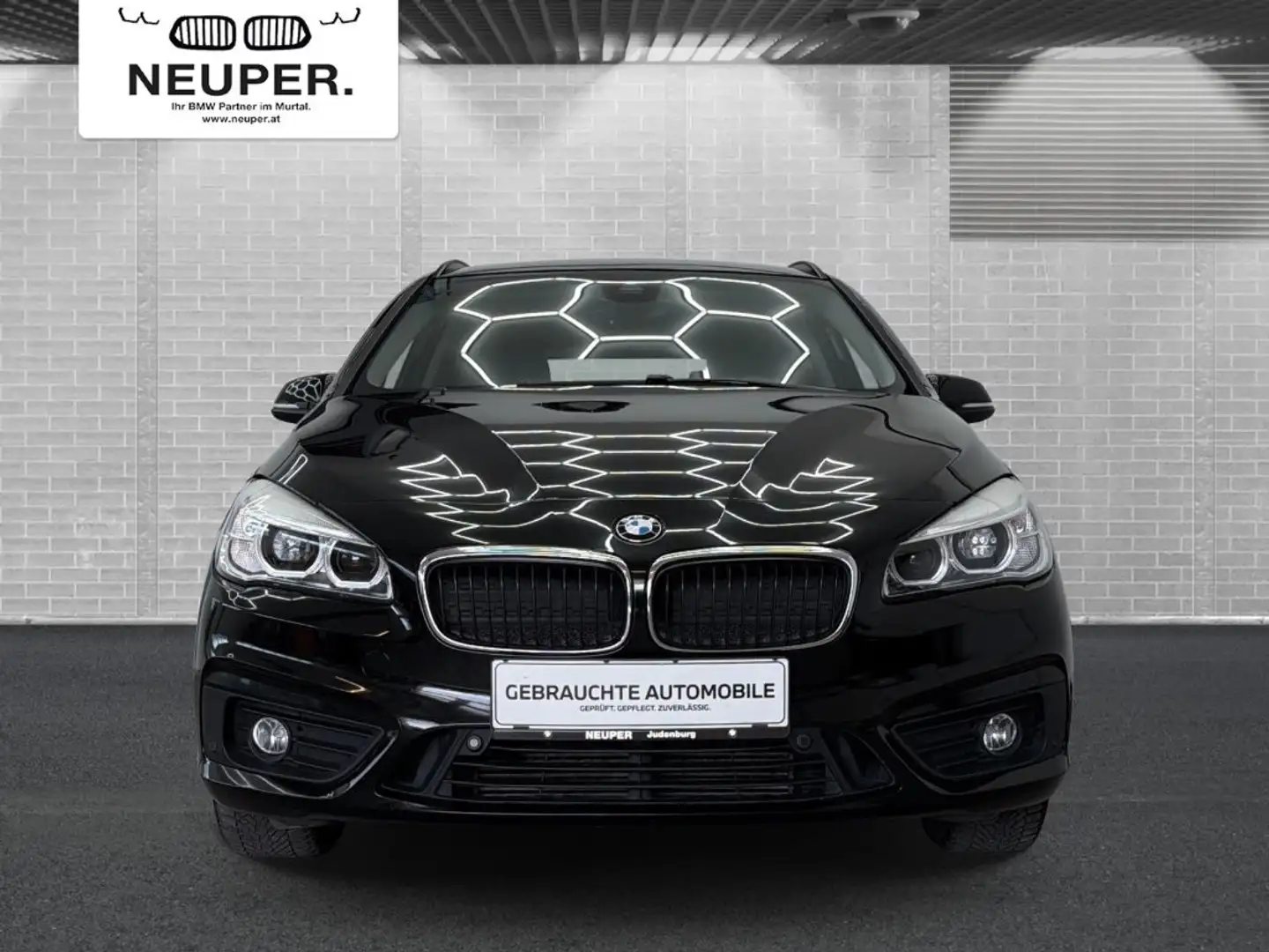BMW 218 d Active Tourer Schwarz - 2