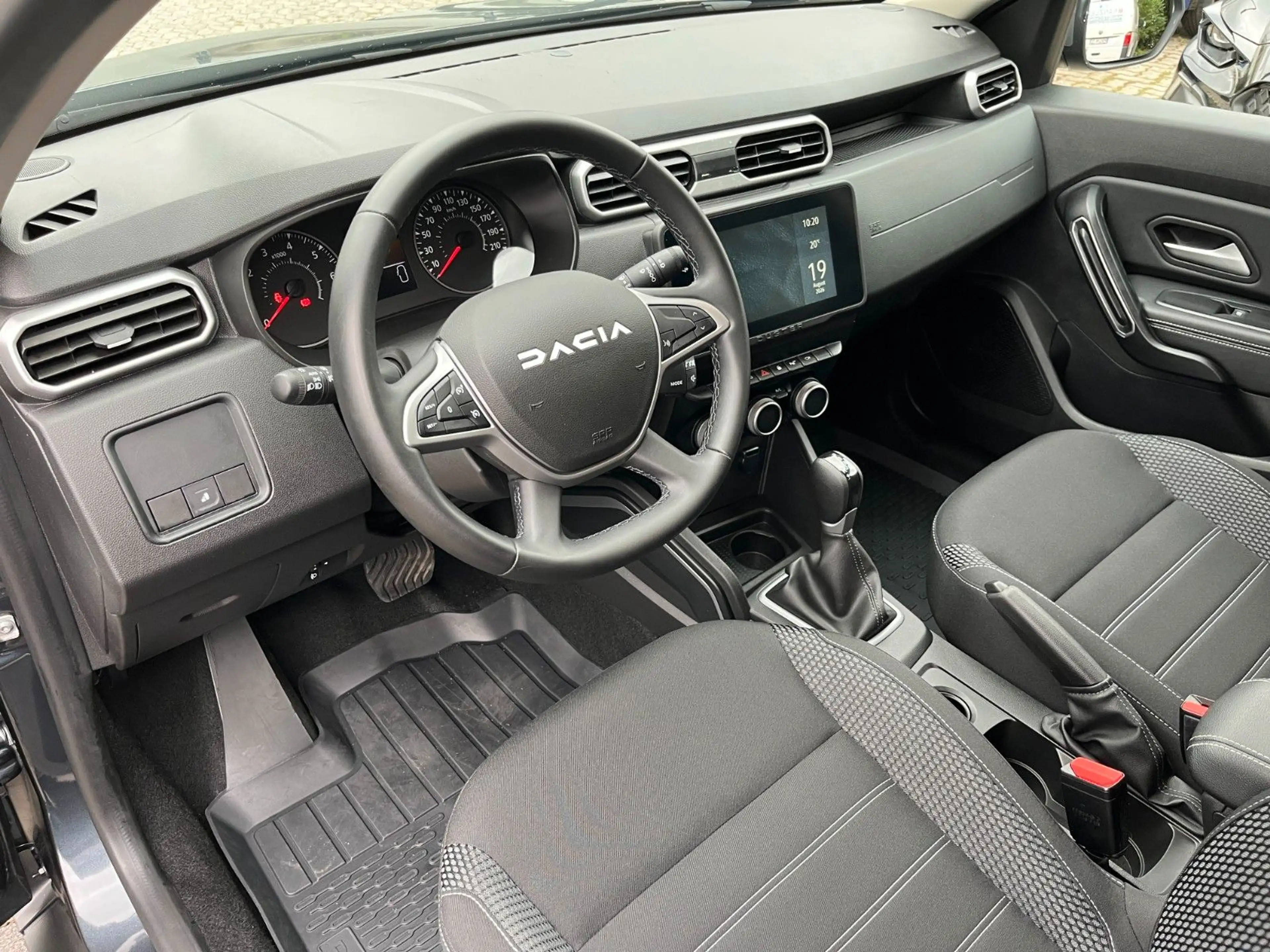 Dacia Duster Prestige Tce 150 DSG-6Gg 360° SHZ EPH uvm — photo 11