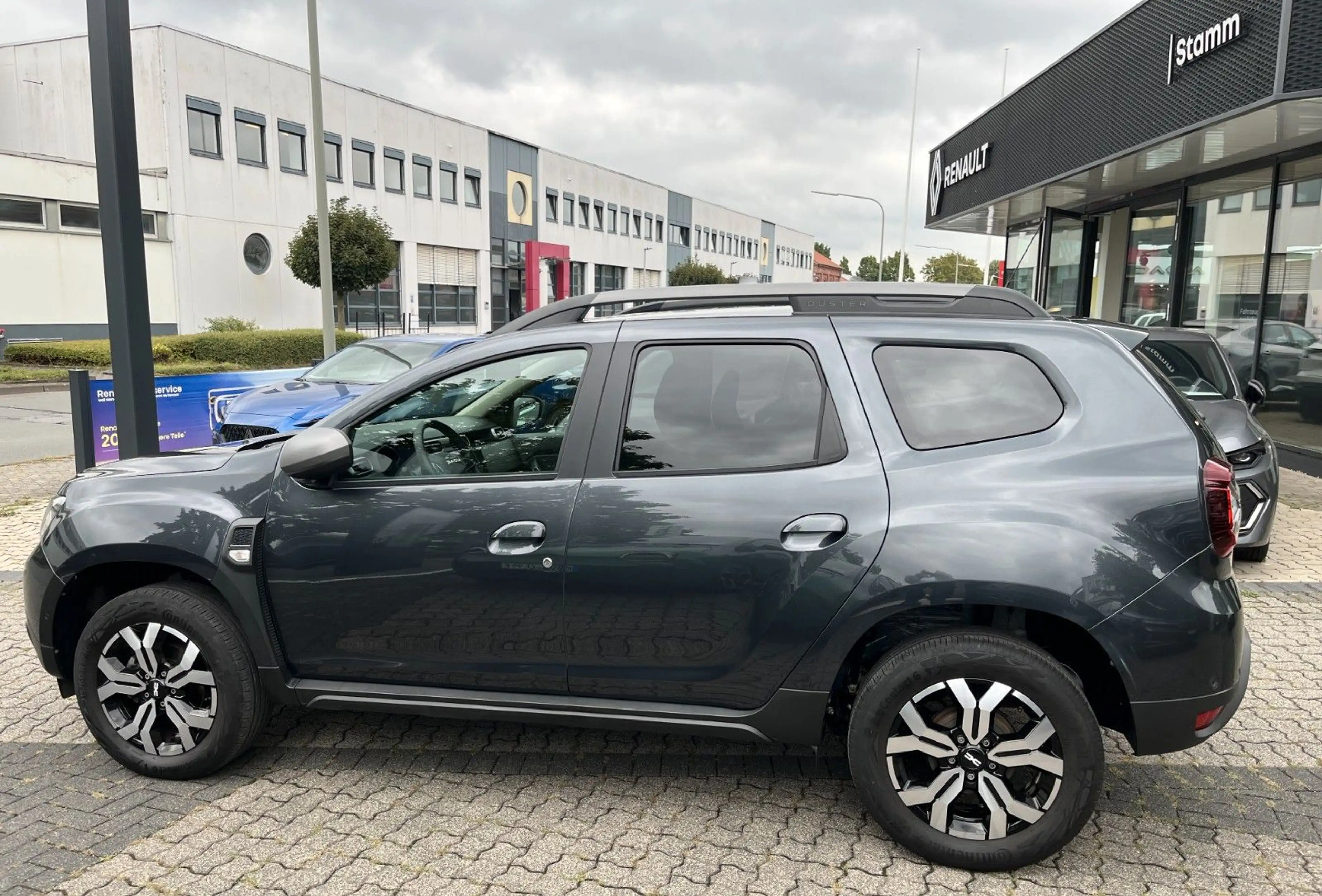 Dacia Duster Prestige Tce 150 DSG-6Gg 360° SHZ EPH uvm — photo 3