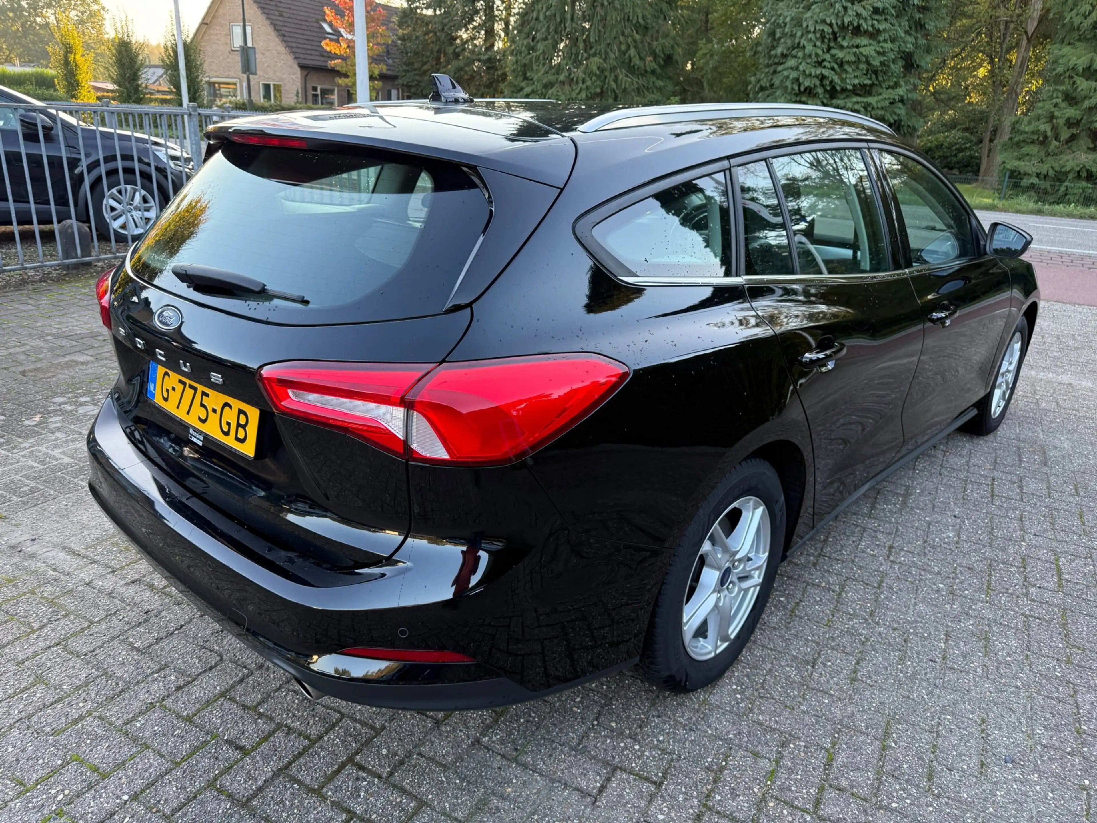 Ford Focus Wagon 1.0 T Trend Edition Business ECC NAVI APPLE — photo 5