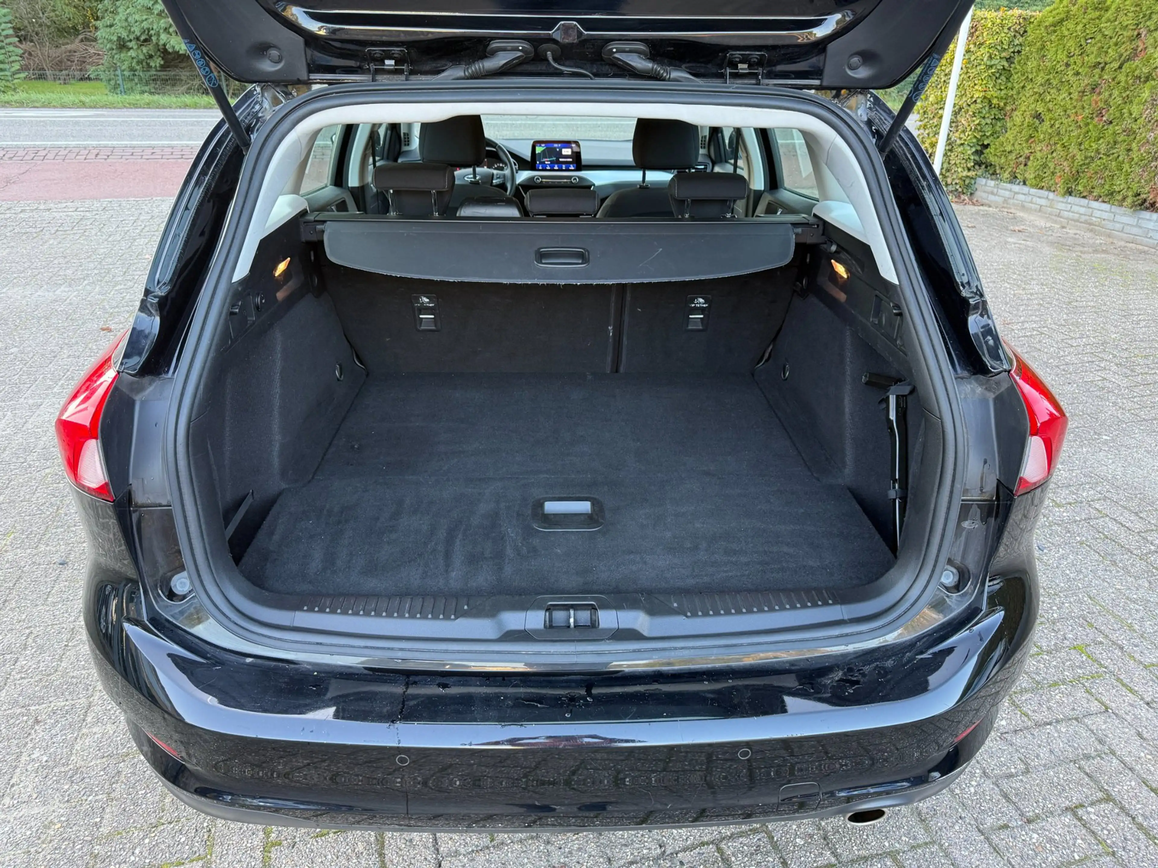 Ford Focus Wagon 1.0 T Trend Edition Business ECC NAVI APPLE — photo 8
