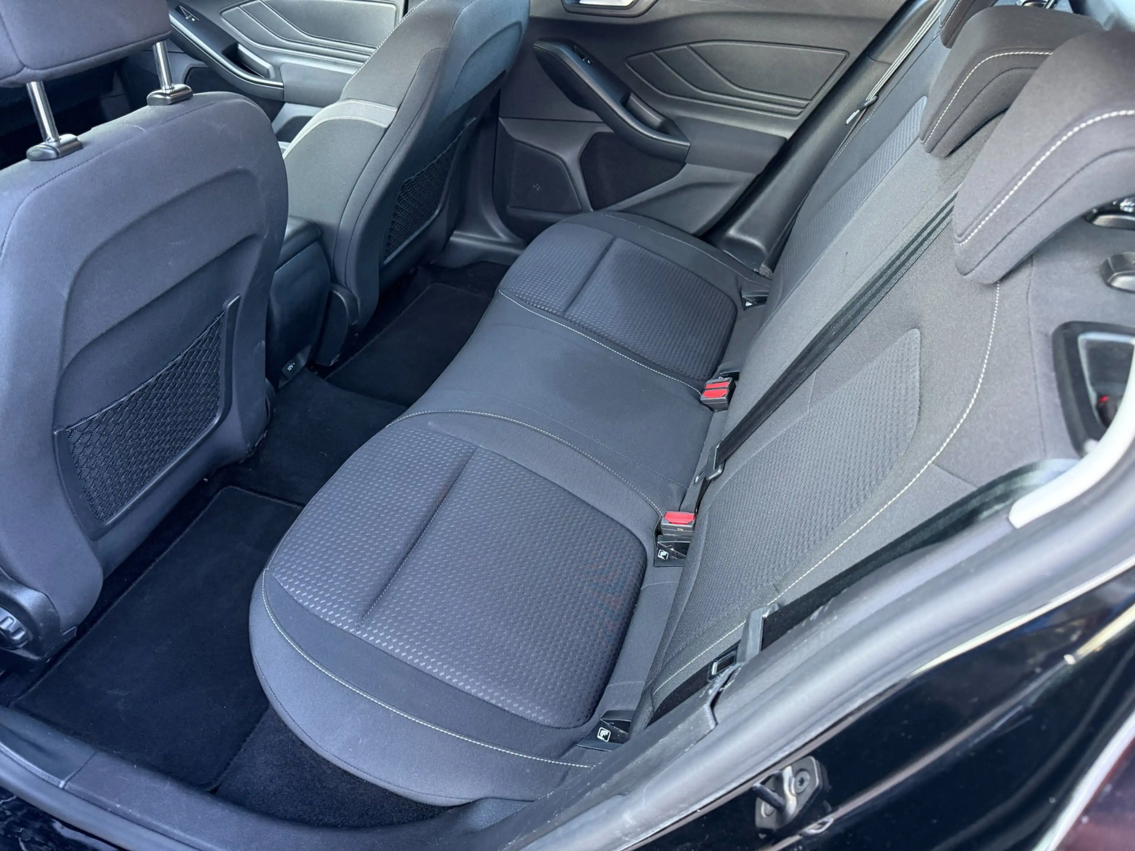 Ford Focus Wagon 1.0 T Trend Edition Business ECC NAVI APPLE — photo 10
