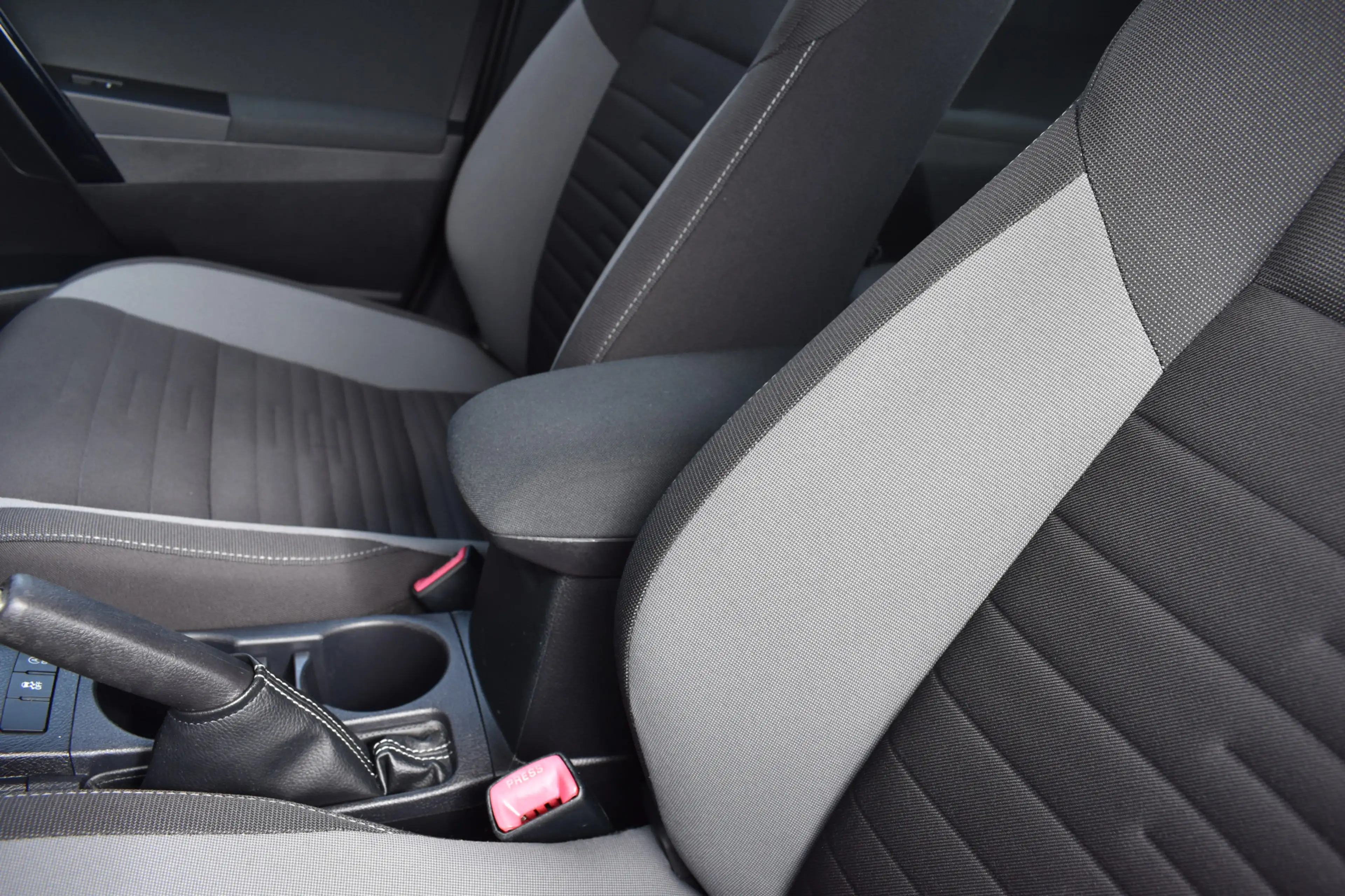 Toyota Auris Touring Sports 1.2T Aspiration Limited Navi Trekha — photo 7
