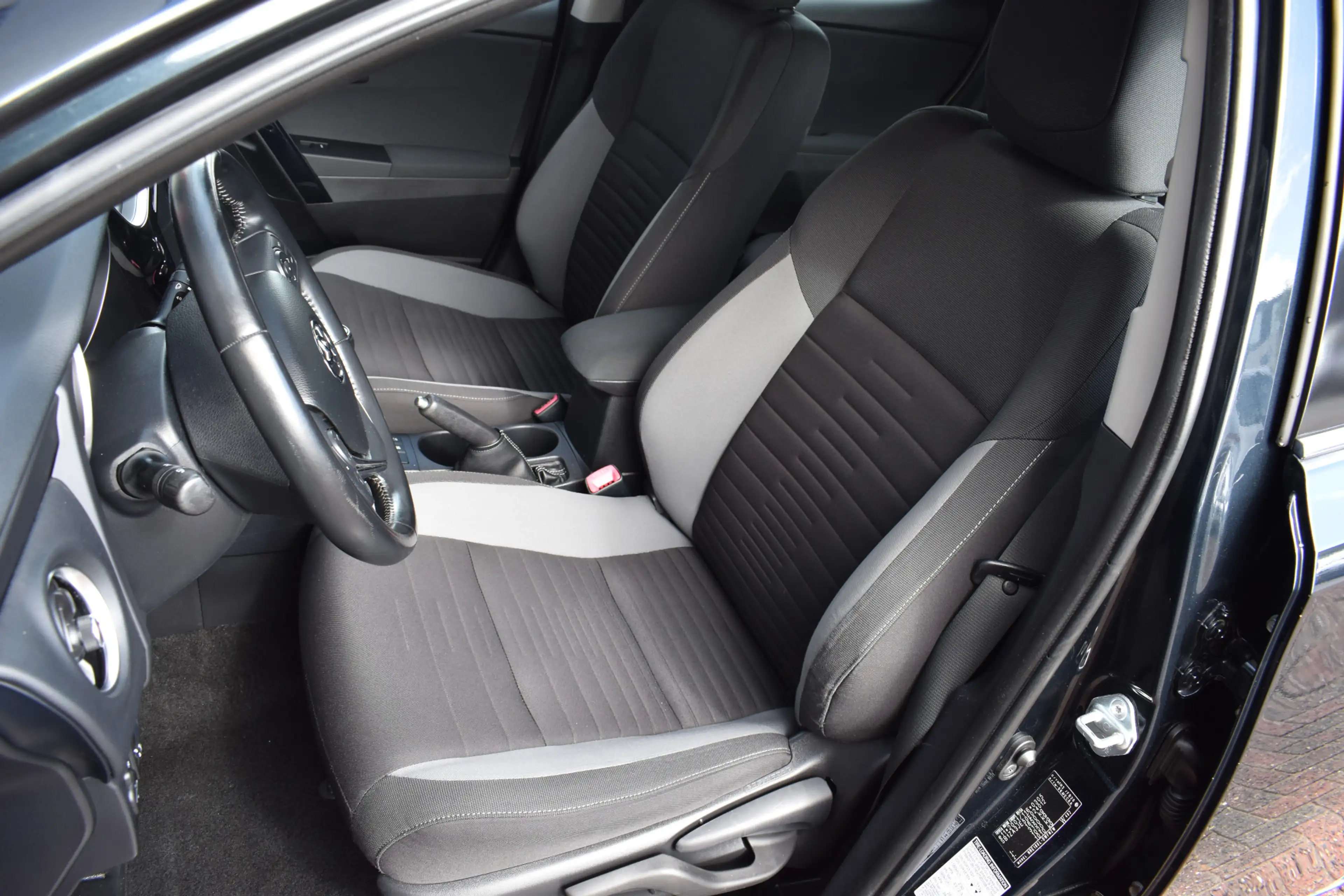 Toyota Auris Touring Sports 1.2T Aspiration Limited Navi Trekha — photo 6