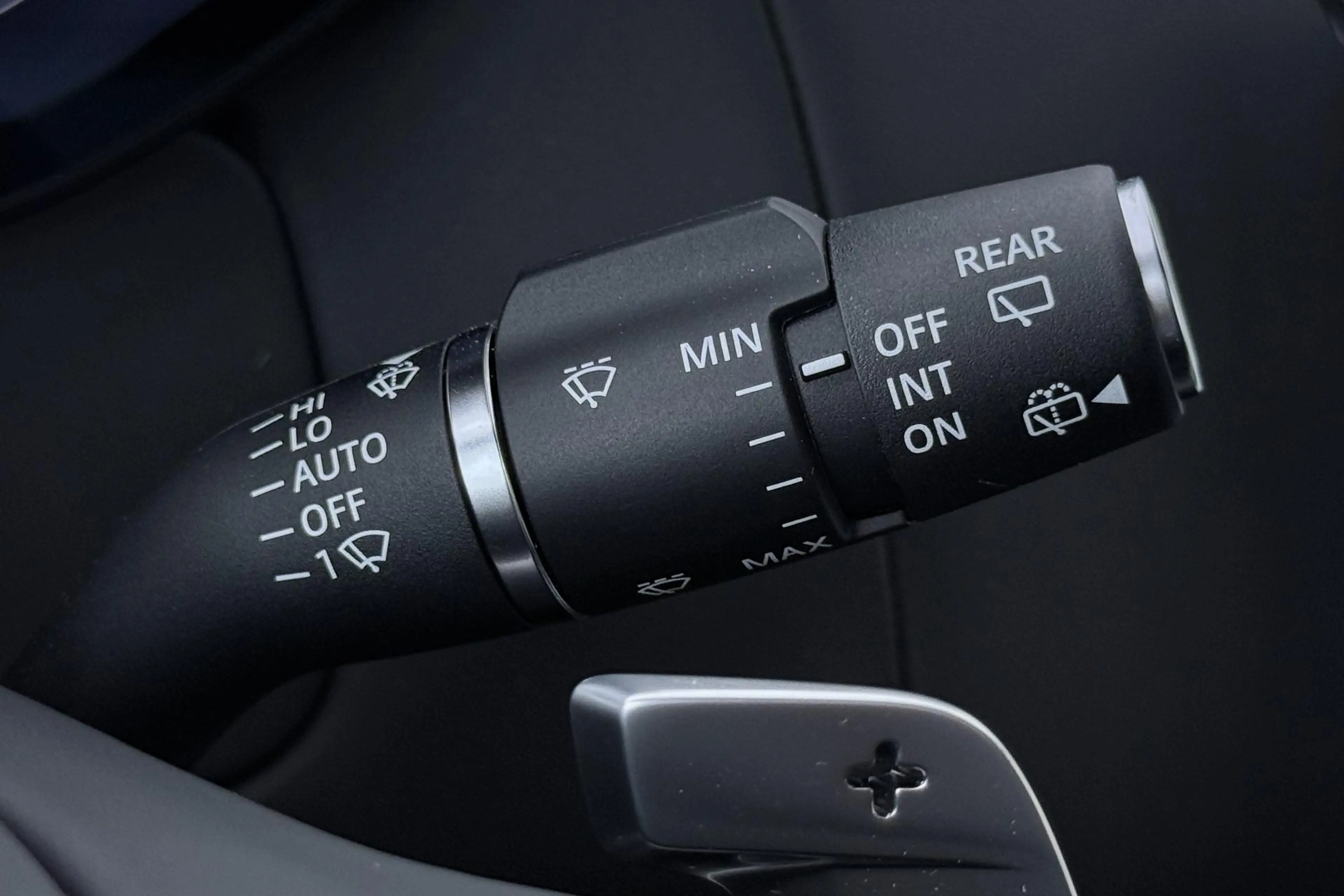 Land Rover Range Rover 3.0 P550e HSE | Meridian 3D | Shadow Exterior Pack — photo 42