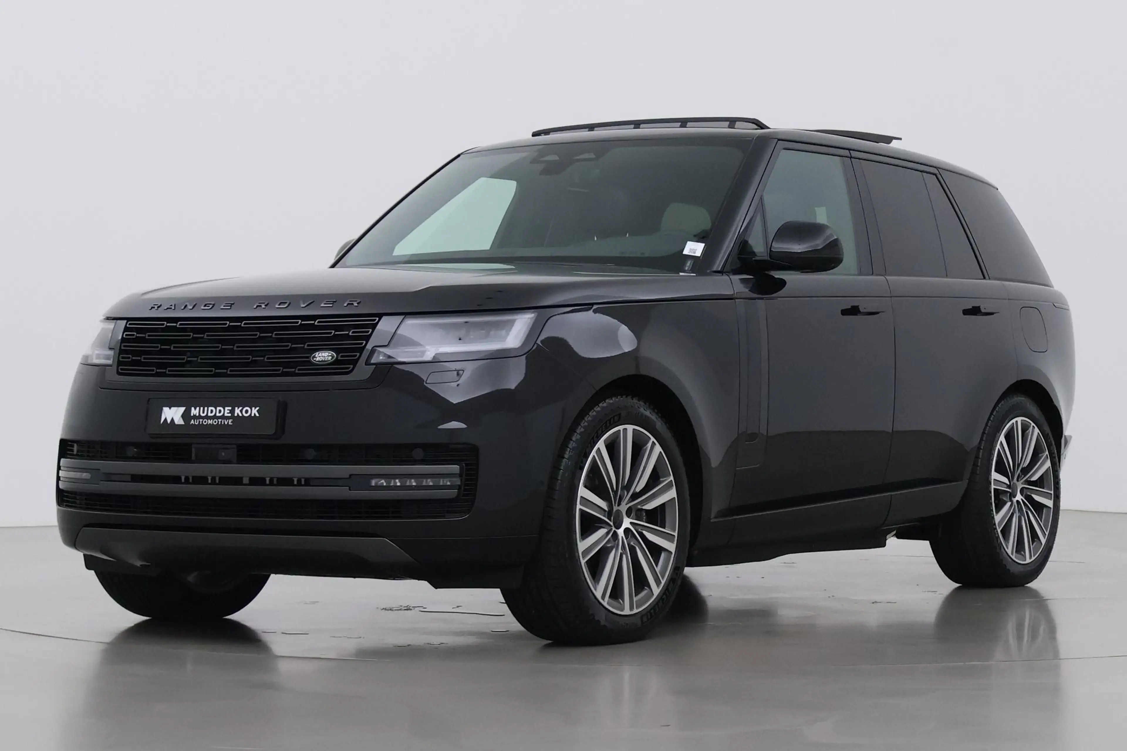 Land Rover Range Rover 3.0 P550e HSE | Meridian 3D | Shadow Exterior Pack — photo 8