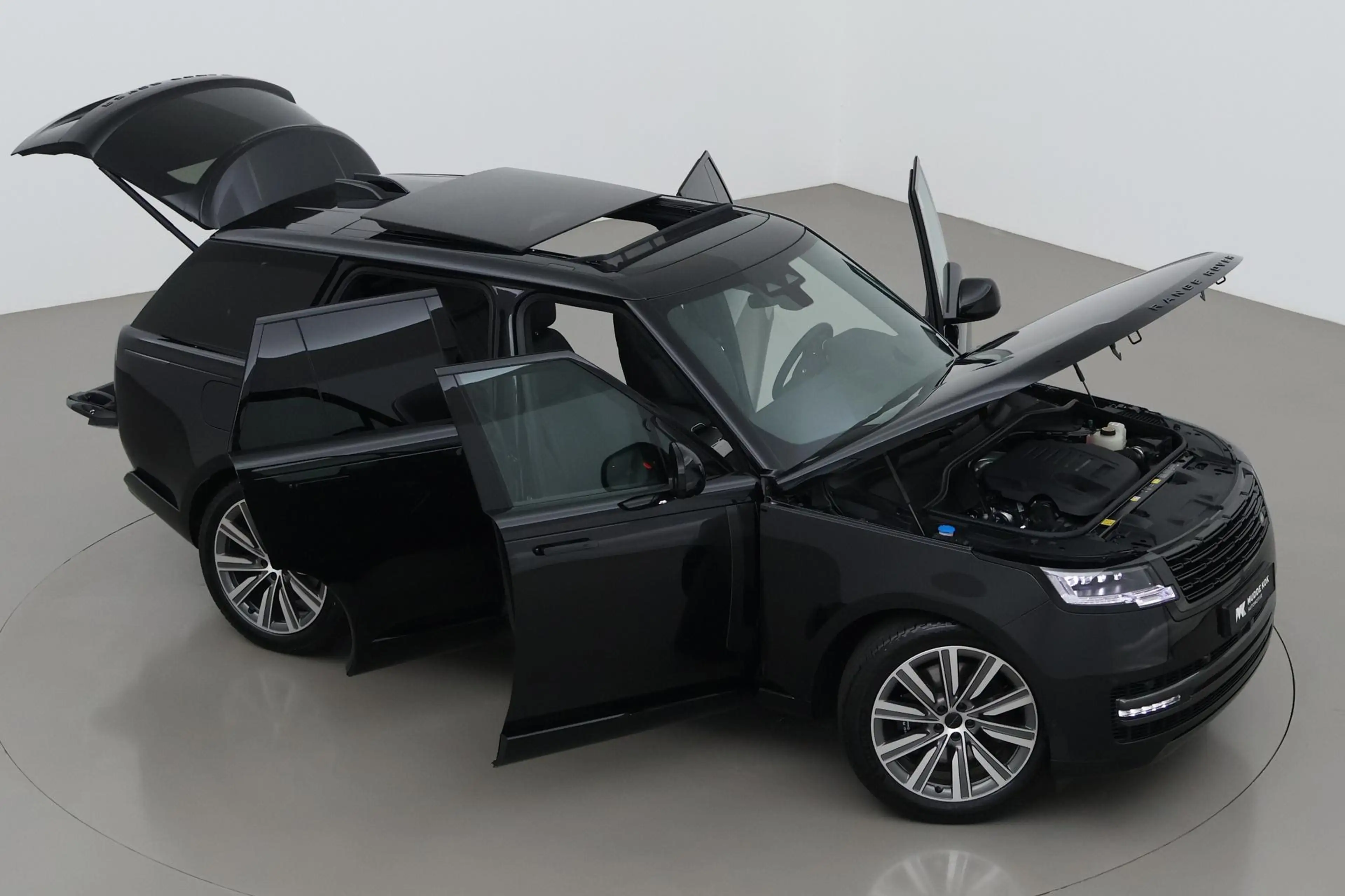 Land Rover Range Rover 3.0 P550e HSE | Meridian 3D | Shadow Exterior Pack — photo 6