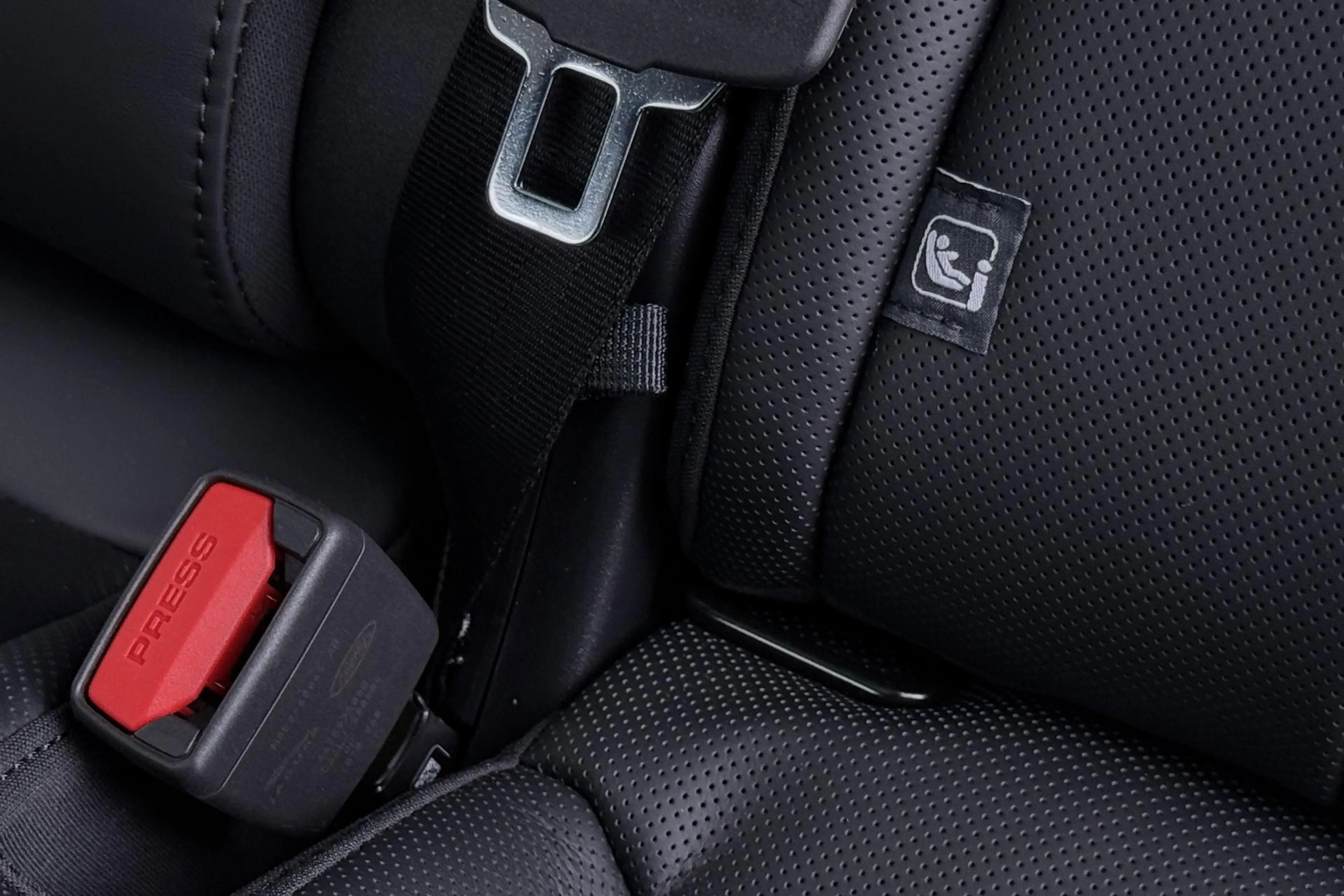 Land Rover Range Rover 3.0 P550e HSE | Meridian 3D | Shadow Exterior Pack — photo 47