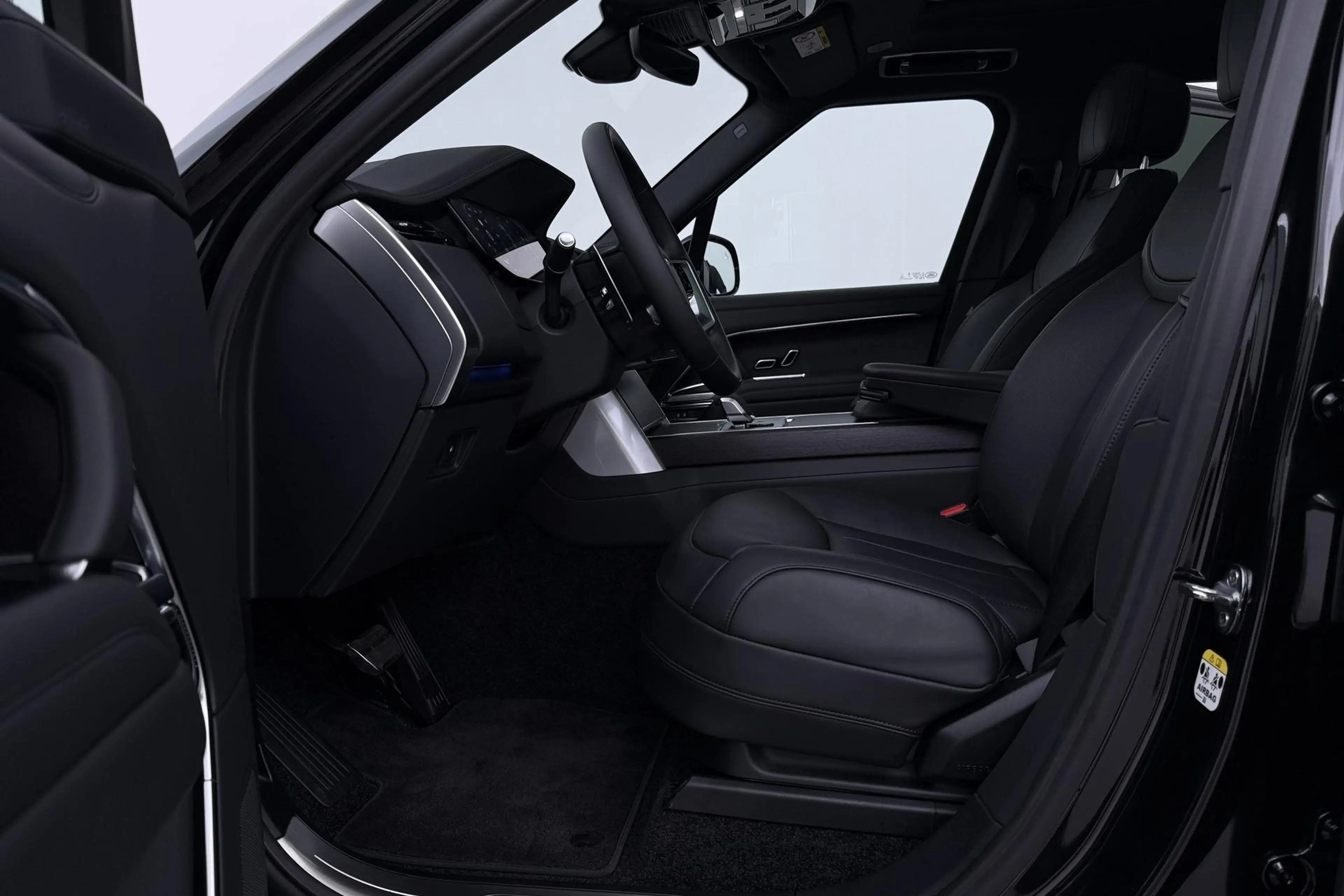 Land Rover Range Rover 3.0 P550e HSE | Meridian 3D | Shadow Exterior Pack — photo 3