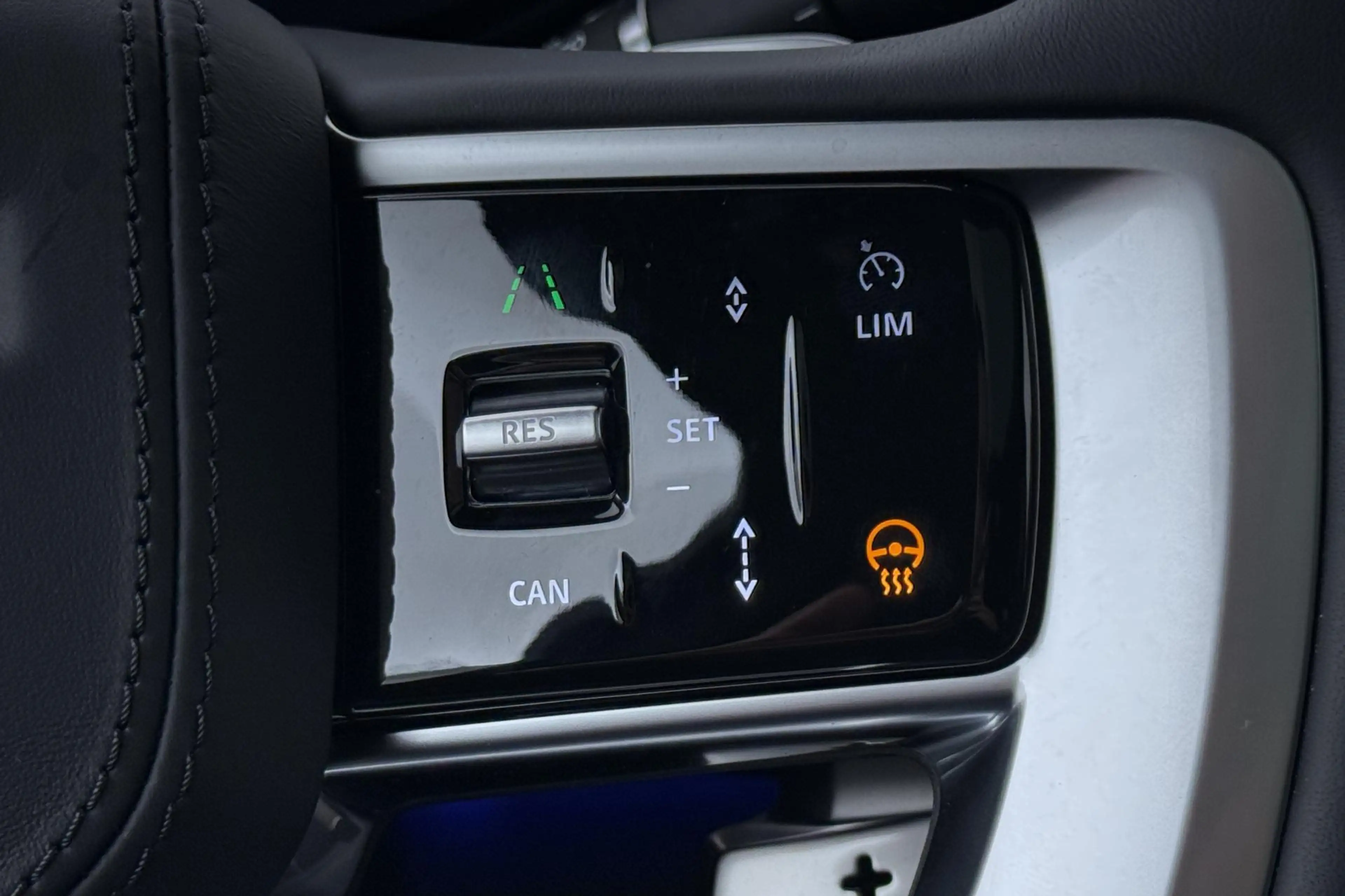 Land Rover Range Rover 3.0 P550e HSE | Meridian 3D | Shadow Exterior Pack — photo 40