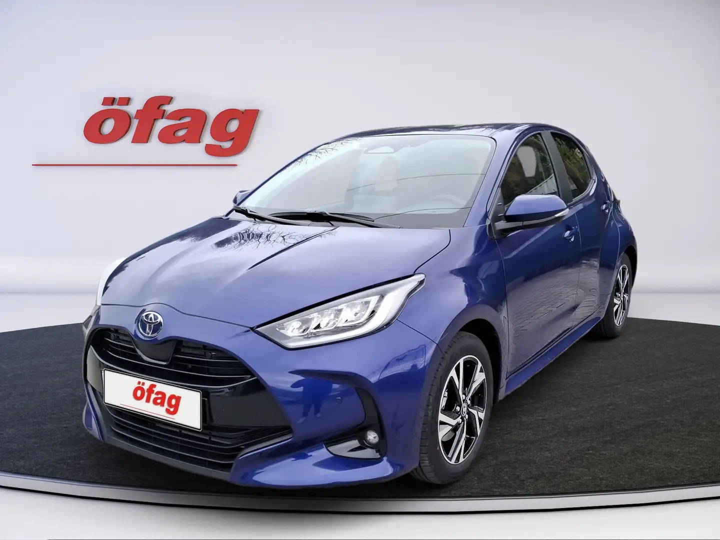 Toyota Yaris 1.5 VVT-i Hybrid Active Drive Blau - 2