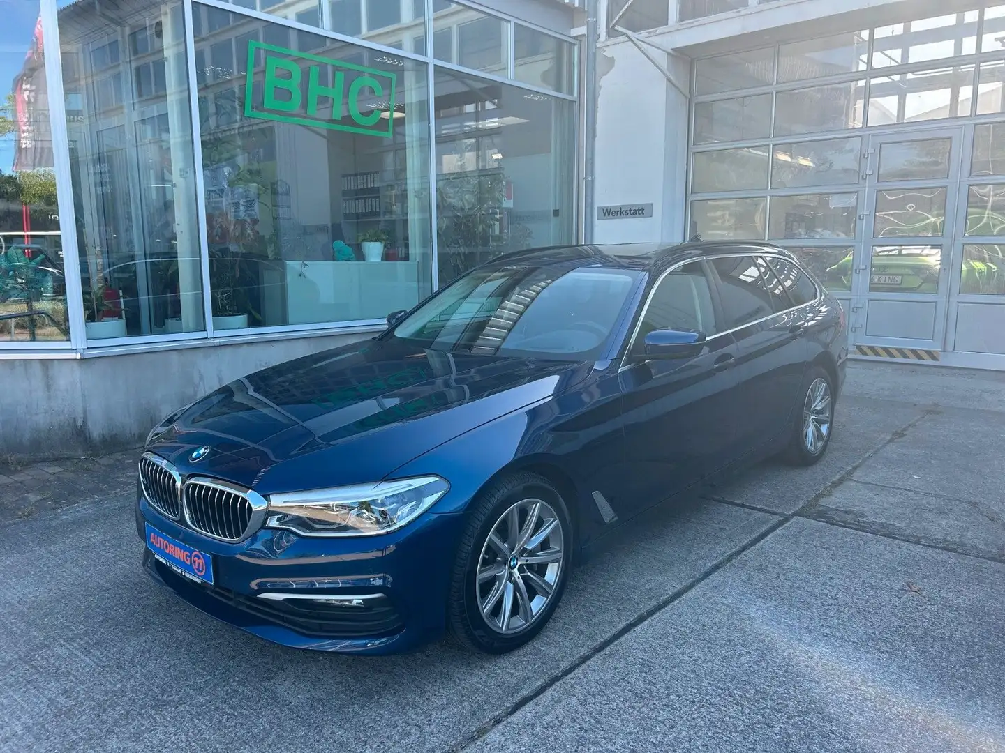 BMW 530 d xDrive LED*PANORAMA*HEAD UP*SOFT CLOSE*ACC Blauw - 2