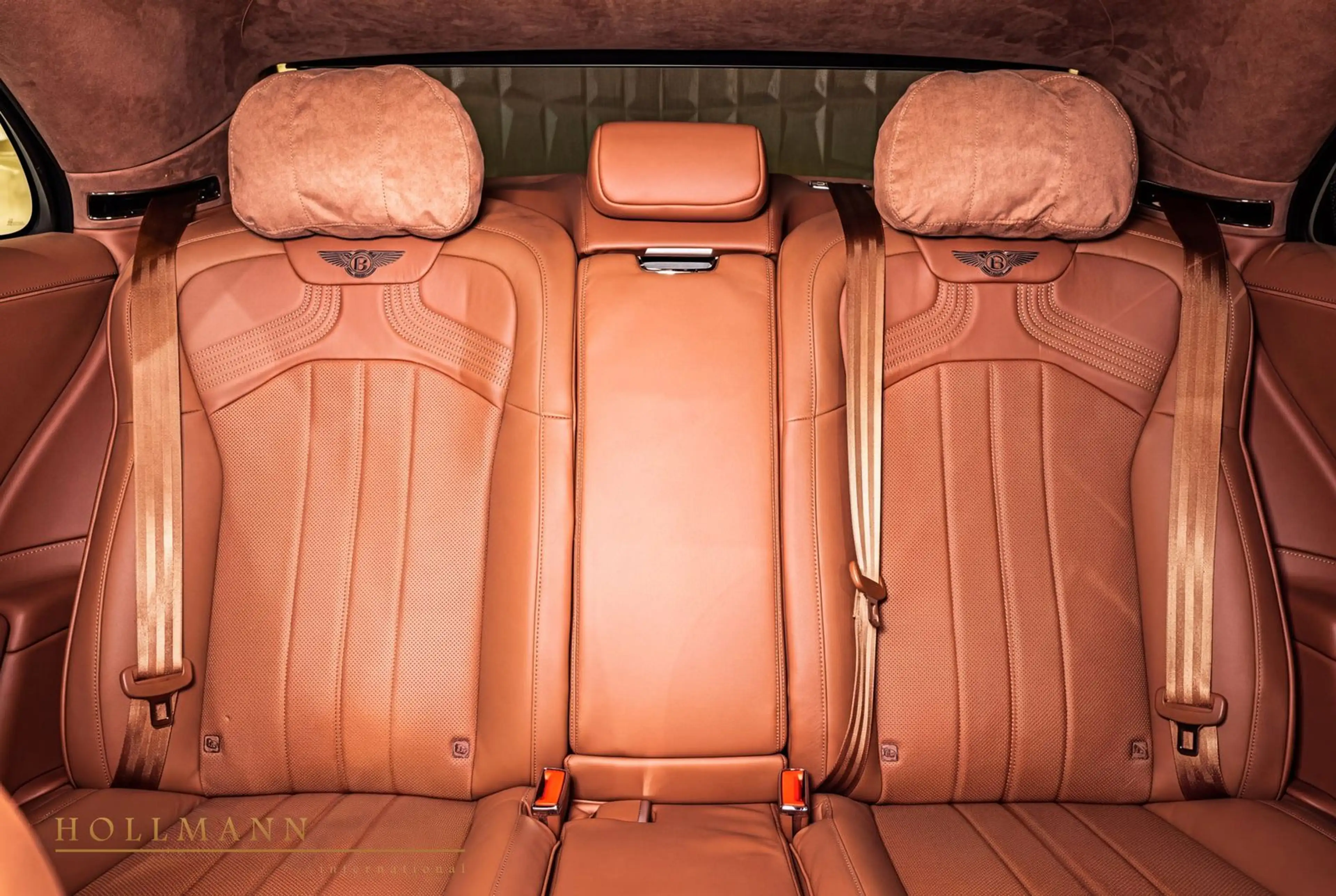 Bentley Flying Spur S V8 HYBRID MY2027 — photo 10