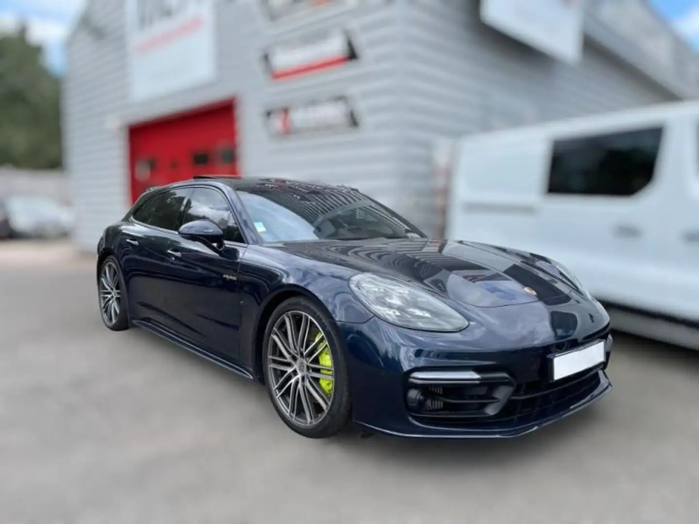 Porsche Panamera 3.0 V6 462ch 4 E-Hybrid Niebieski - 1
