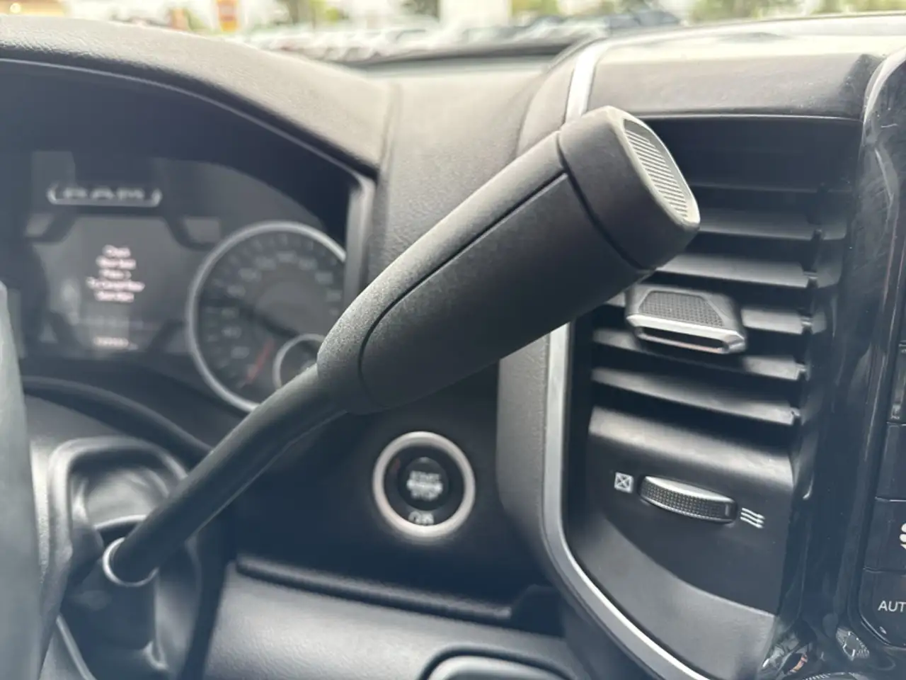 RAM 3500 снимка RAM 3500