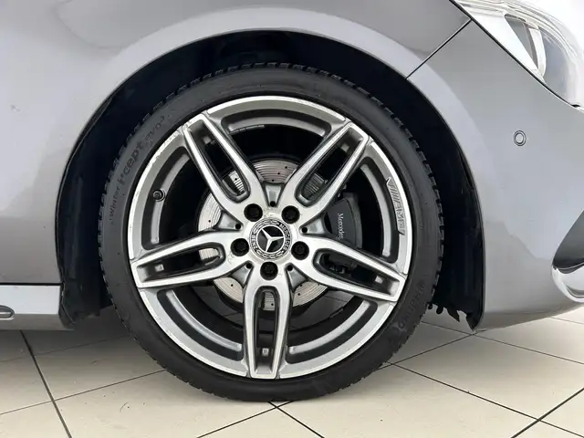 Mercedes-Benz Cla view 4