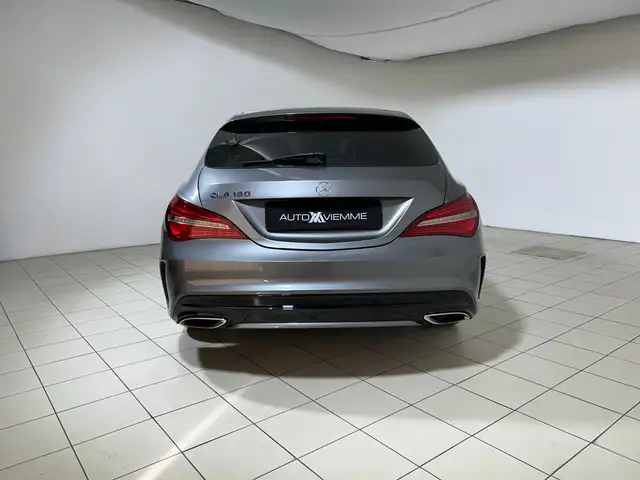 Mercedes-Benz Cla view 3
