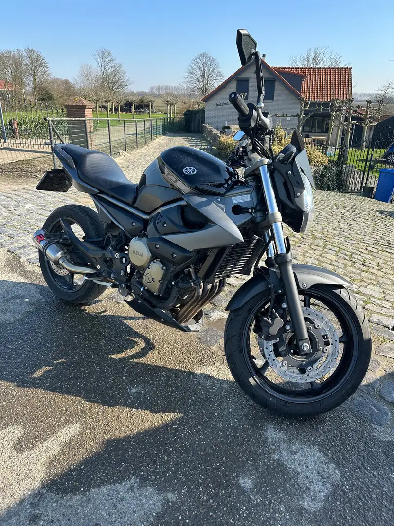 Yamaha XJ 6 Negro - 1