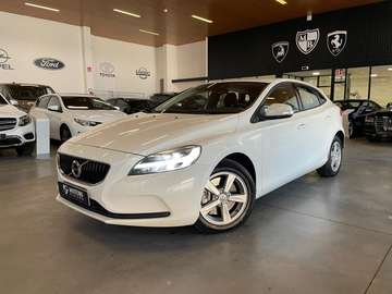V40 II  2.0 d2 Kinetic geartronic my18 Neopatentati