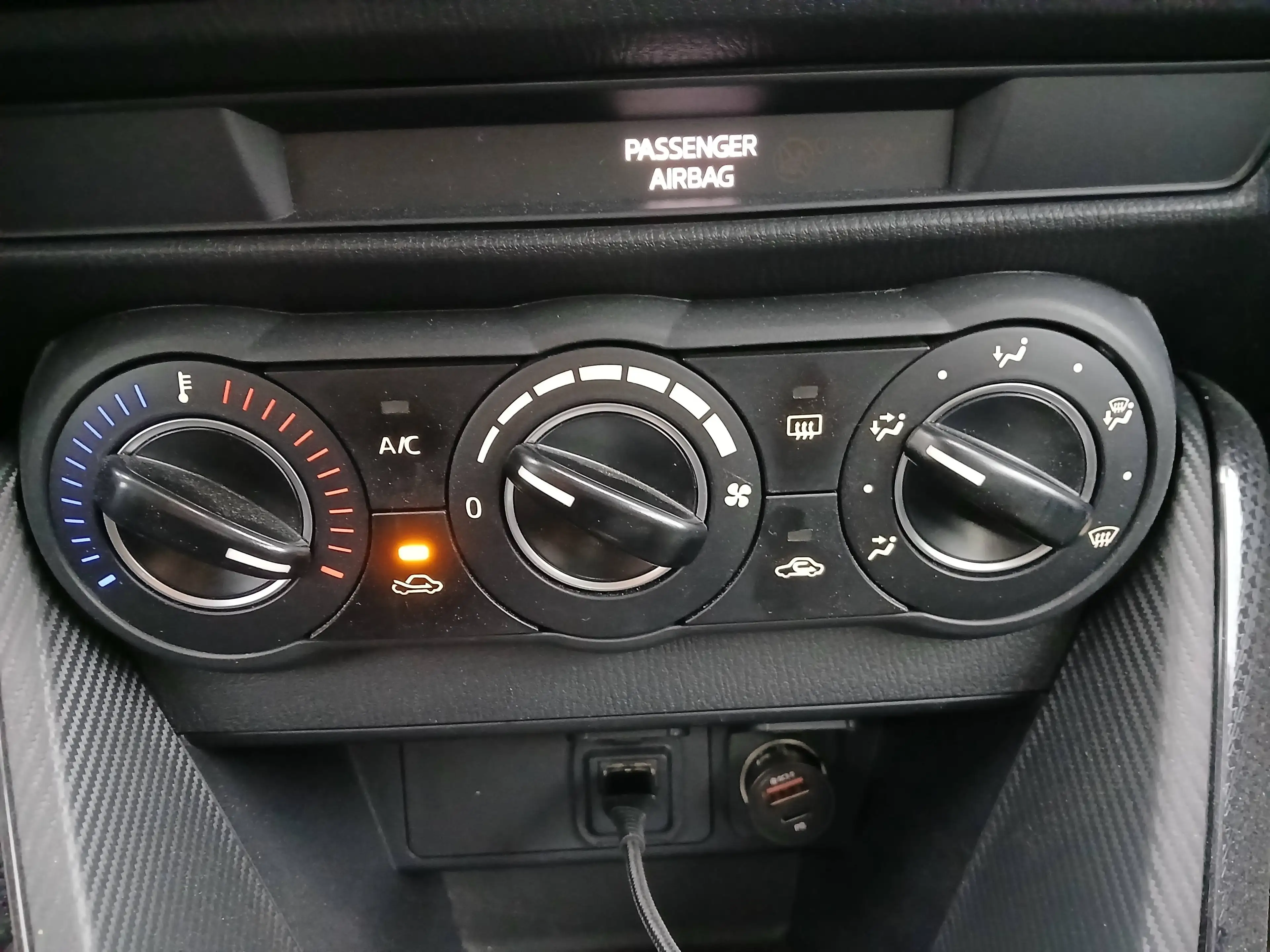 Mazda 2 2 1.5i AUTOMATIQUE — photo 9
