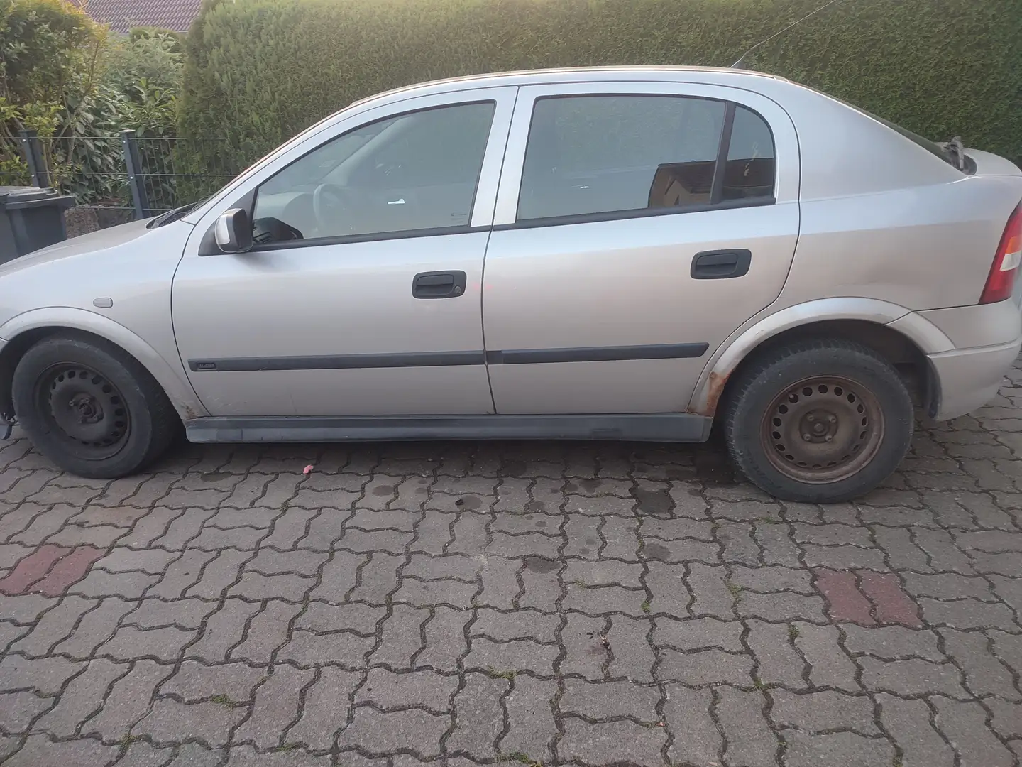 Opel Astra Astra 1.6 Silber - 1