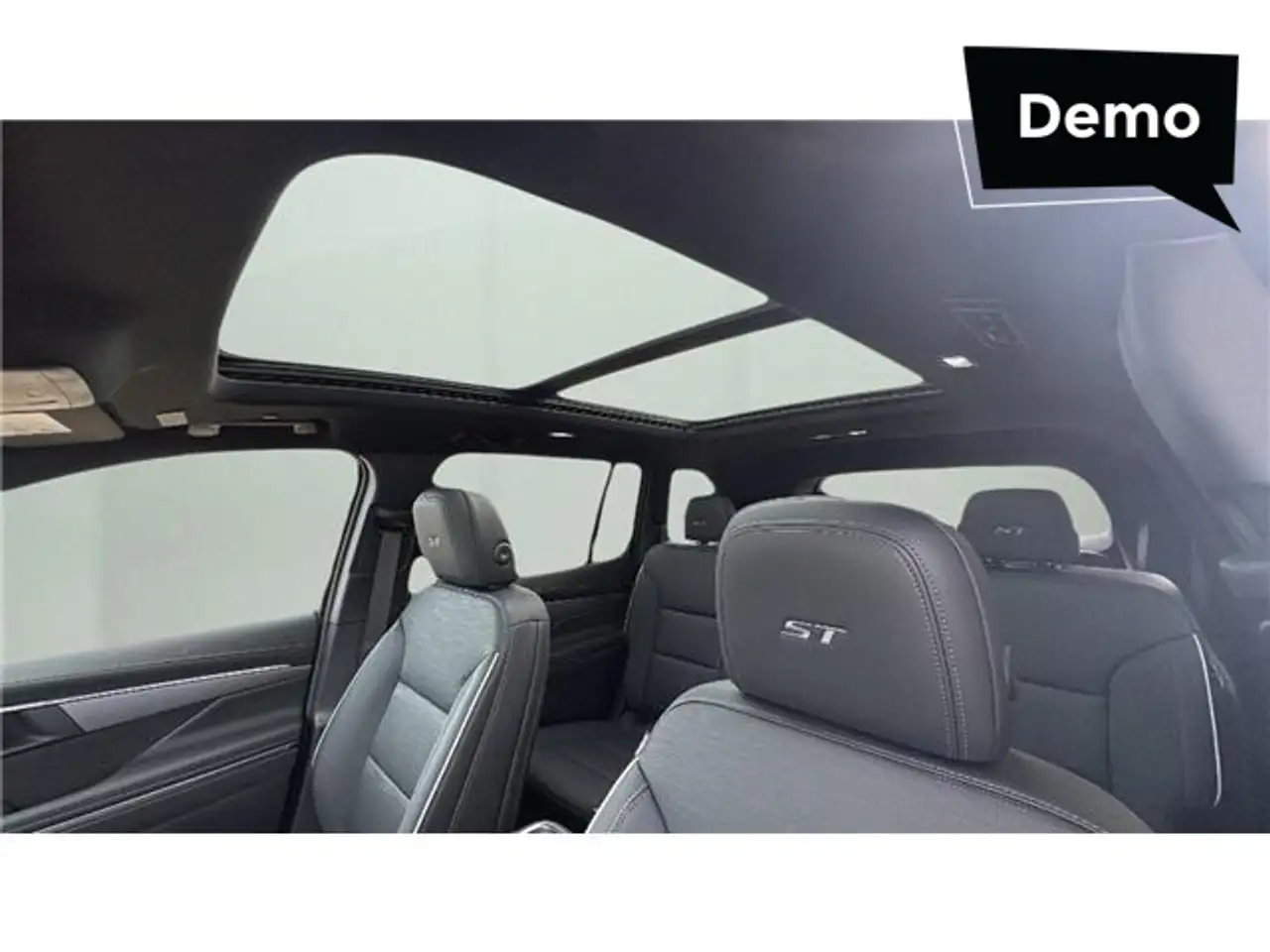 Buick Enclave снимка Buick Enclave