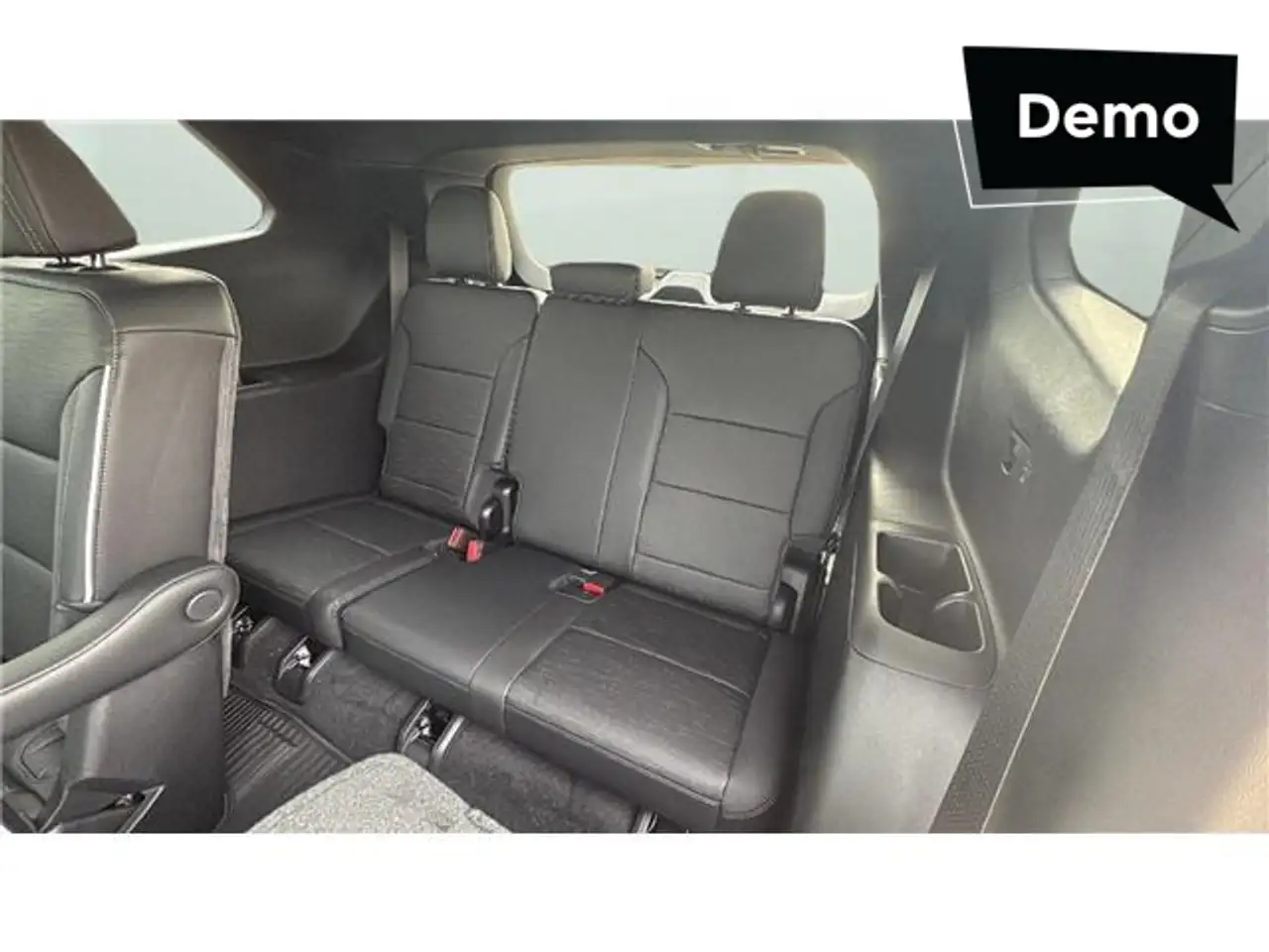 Buick Enclave снимка Buick Enclave