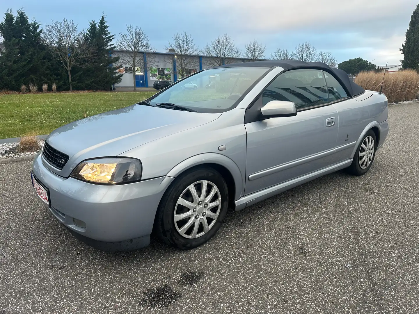 Opel Astra 1.8 16V Šedá - 1