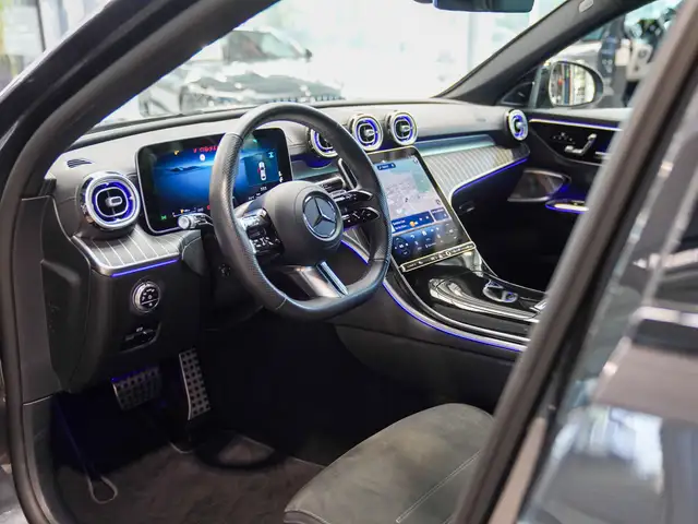 Mercedes-Benz C-Class view 15