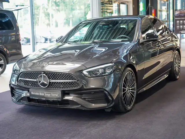 Mercedes-Benz C-Class view 7